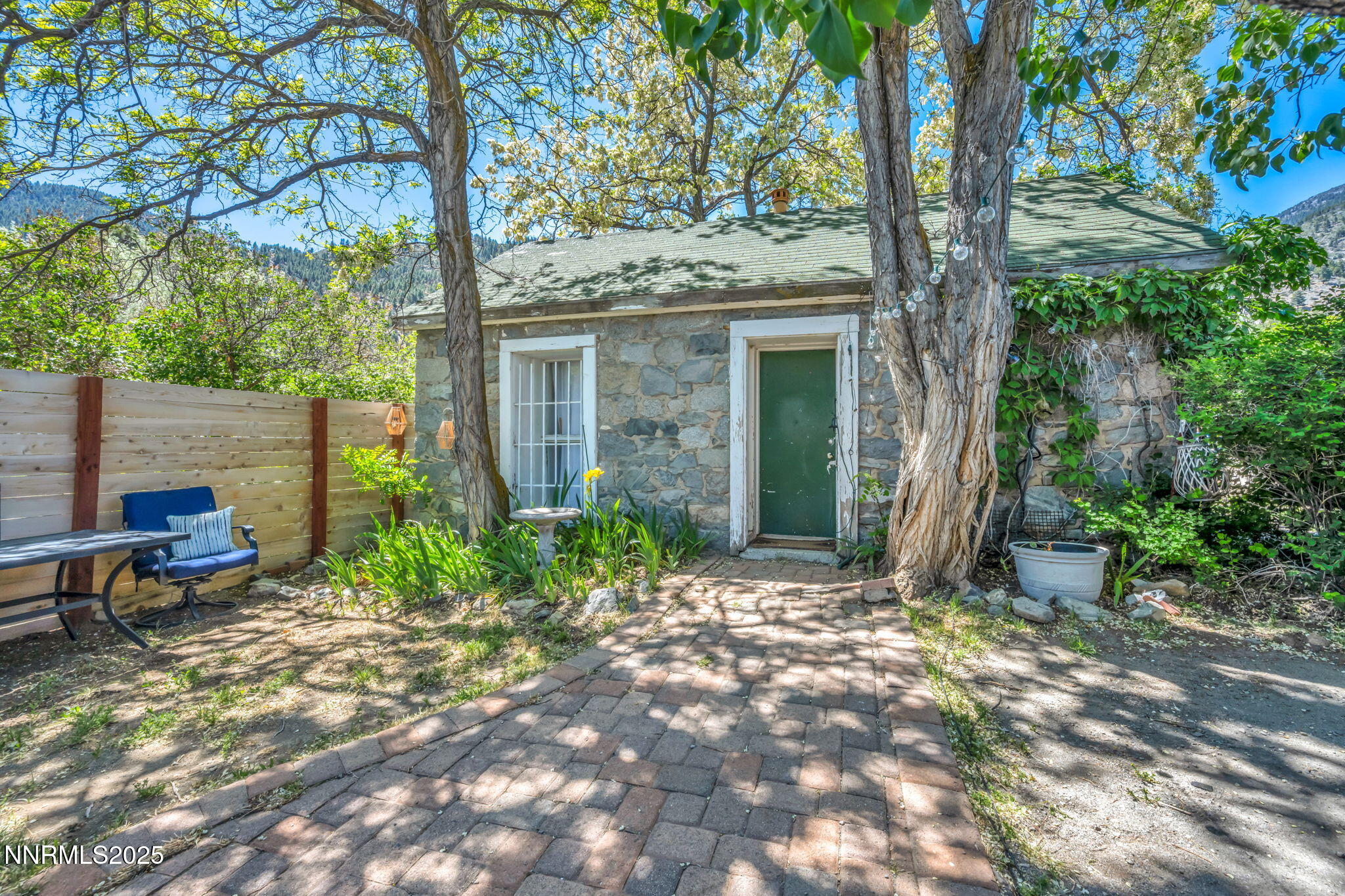 21-web-or-mls-2350-jacks-valley-rd