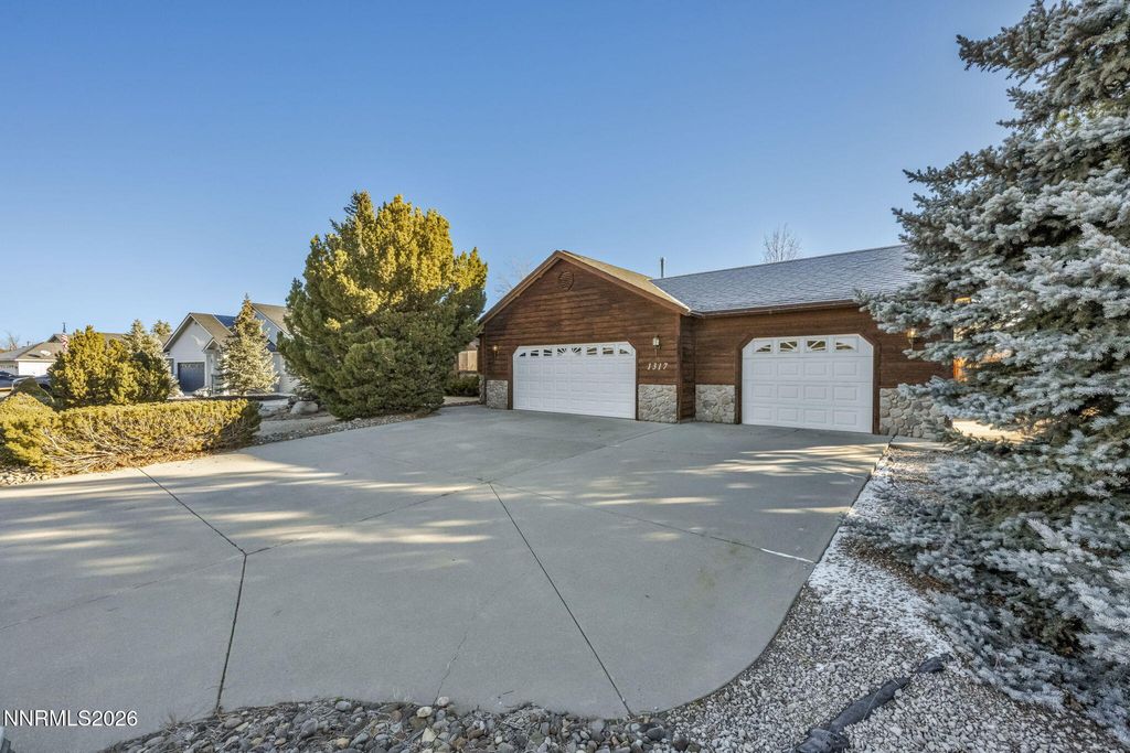 Photo of 1317 Bridle Way, Minden, NV 89423 (MLS # 260000525)