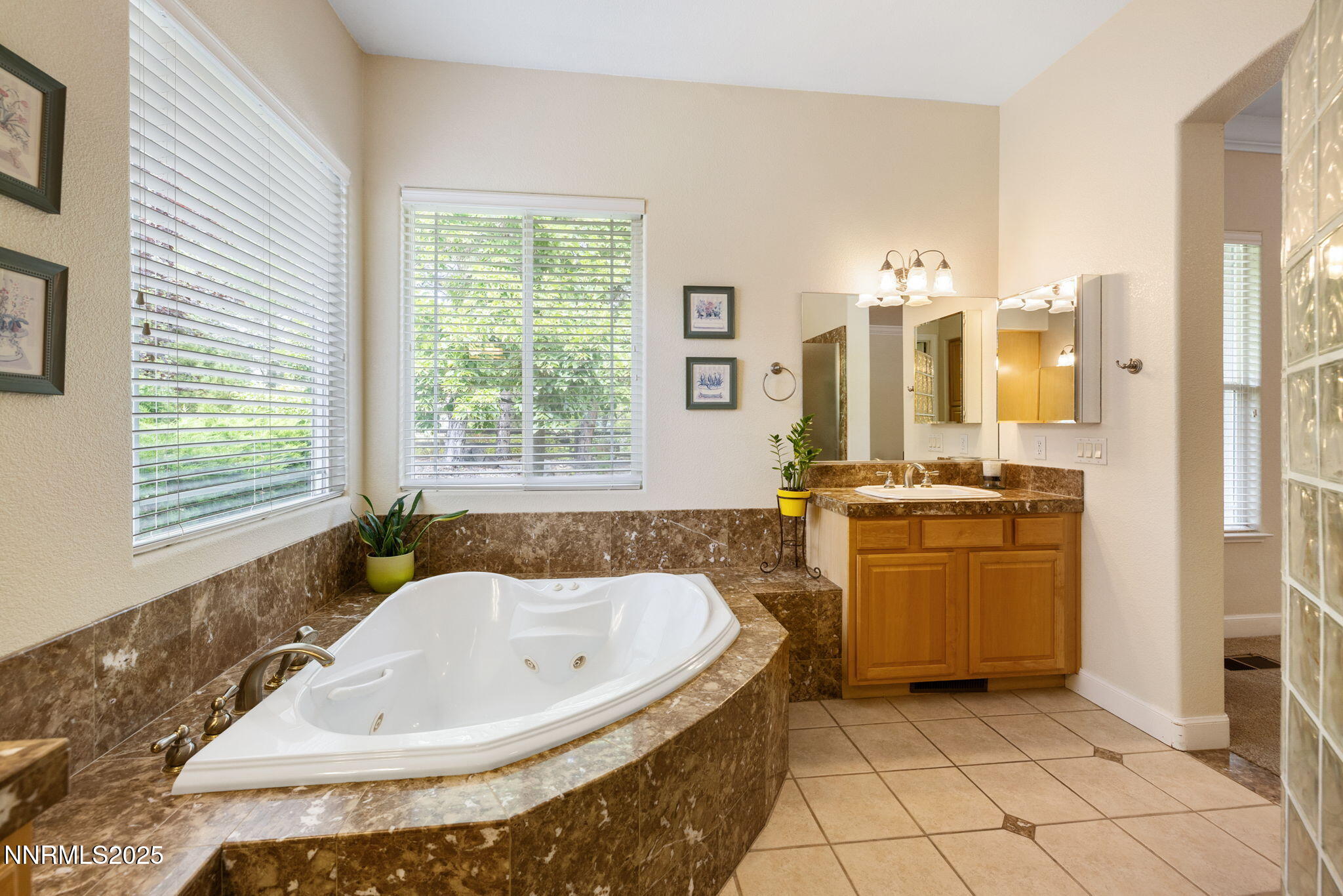 35-web-or-mls-4865 Buckhaven Rd-29