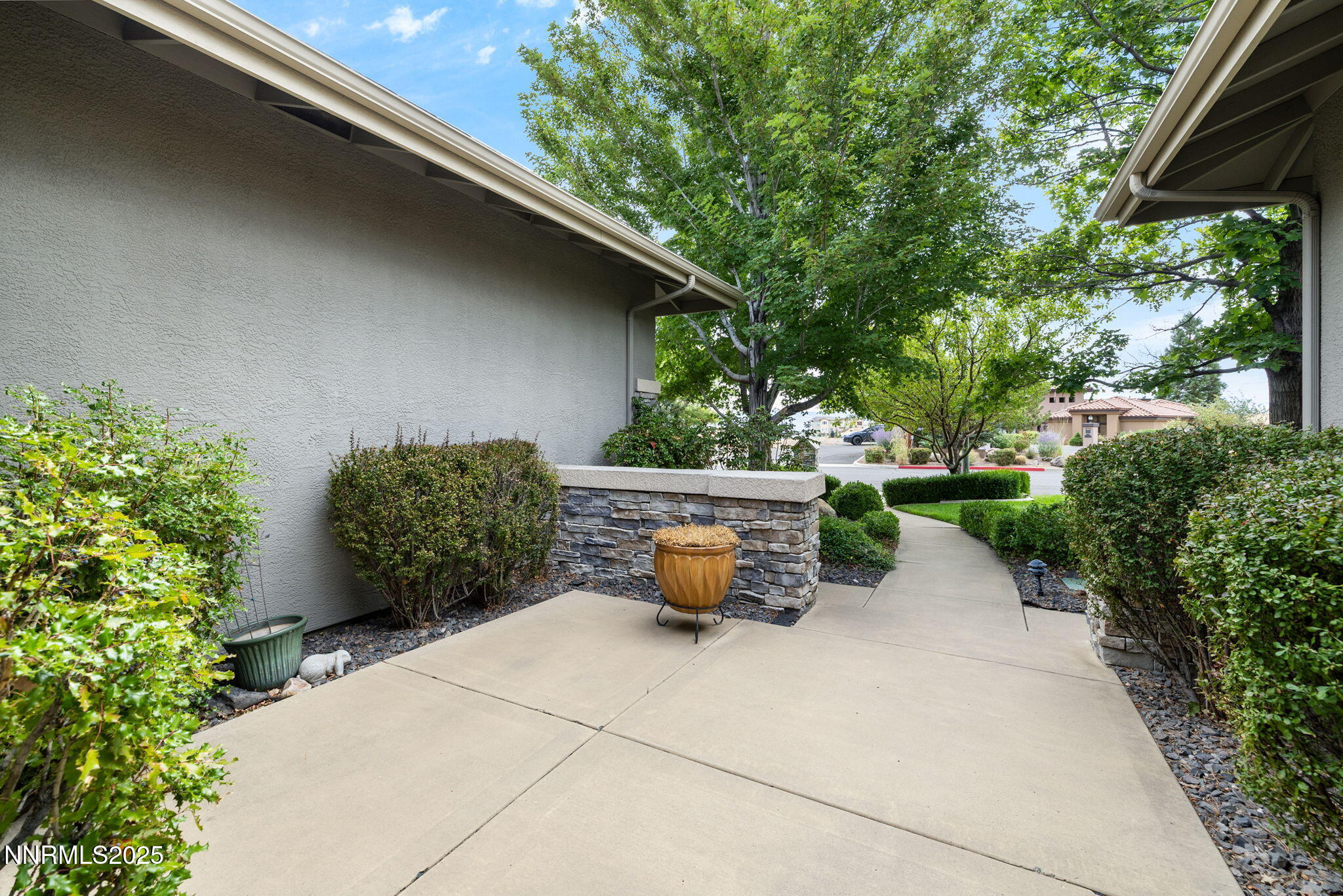 27-web-or-mls-4865 Buckhaven Rd-18