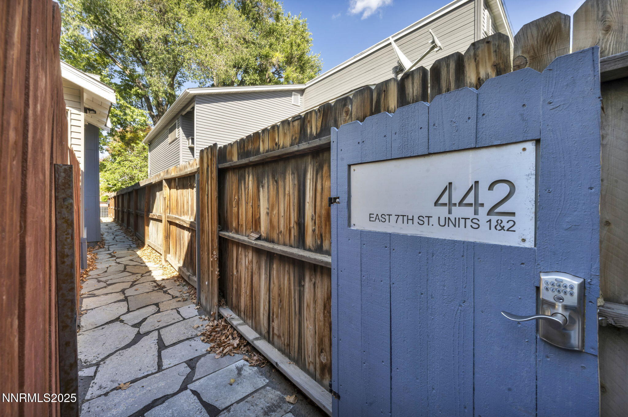 9-web-or-mls-442-e-7th-st-unit-2