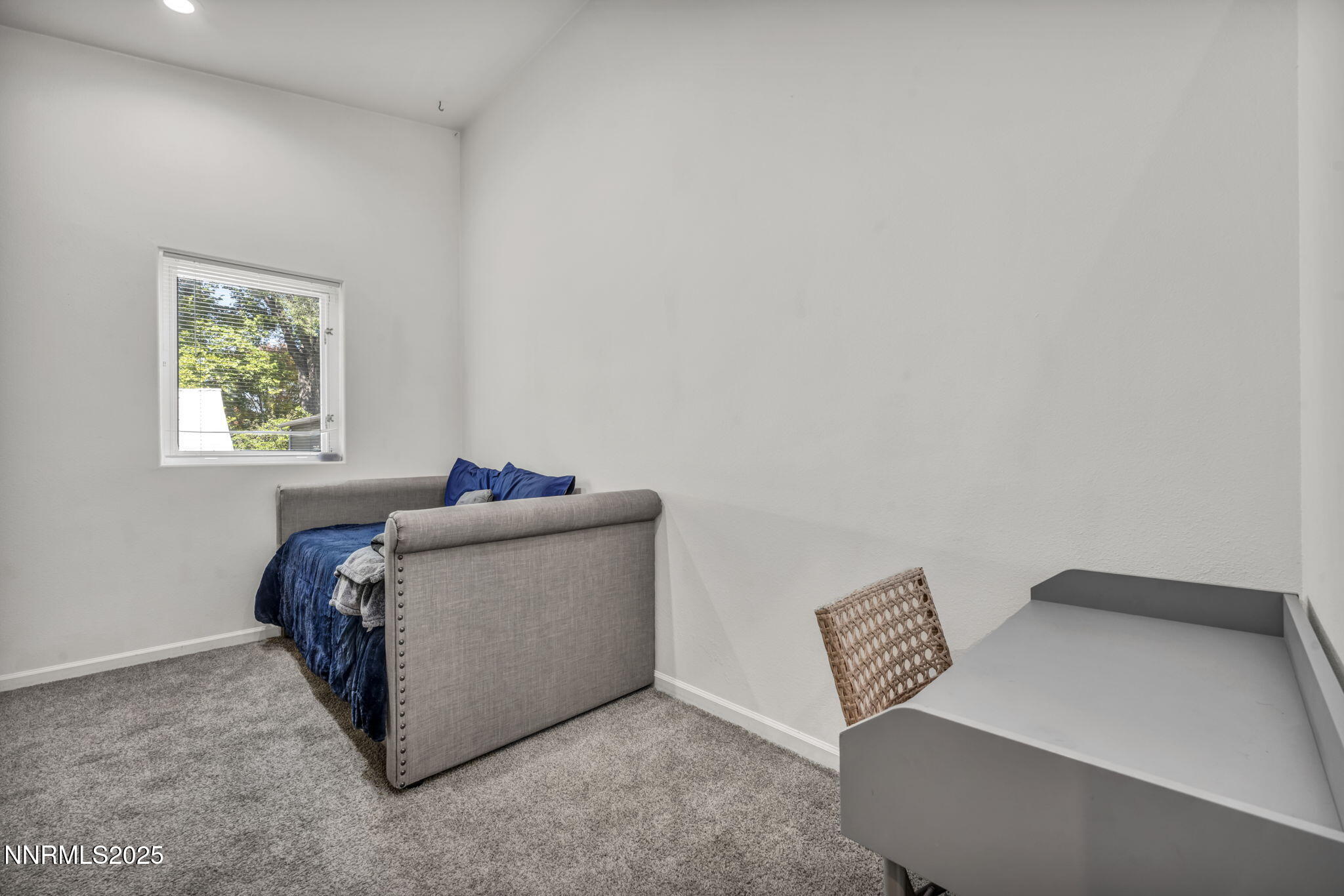 14-web-or-mls-442-e-7th-st-unit-2