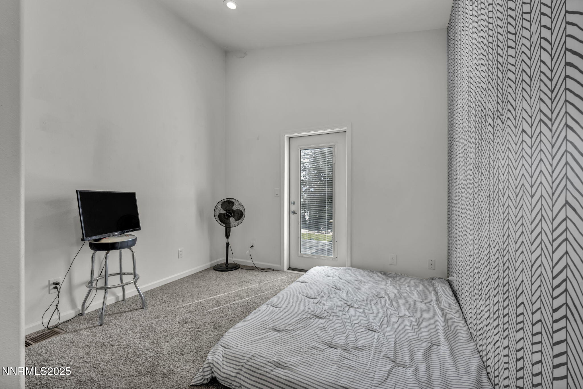 19-web-or-mls-442-e-7th-st-unit-2