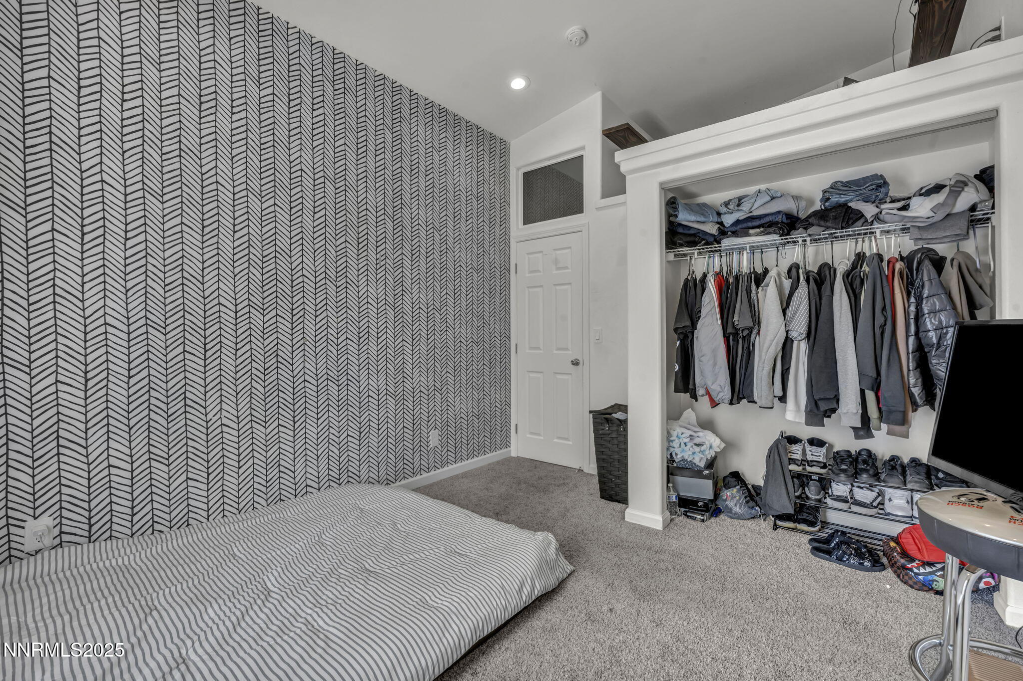 21-web-or-mls-442-e-7th-st-unit-2