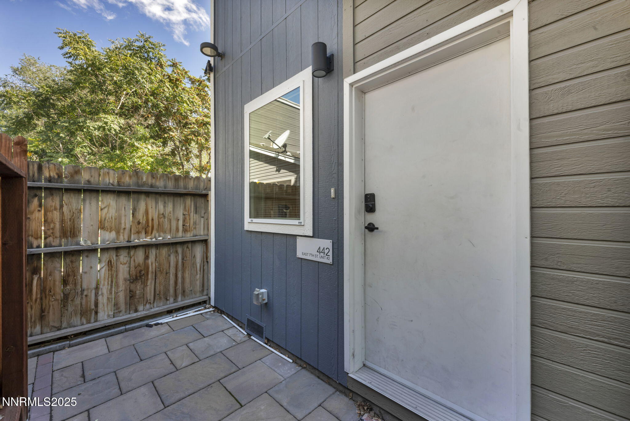 8-web-or-mls-442-e-7th-st-unit-2