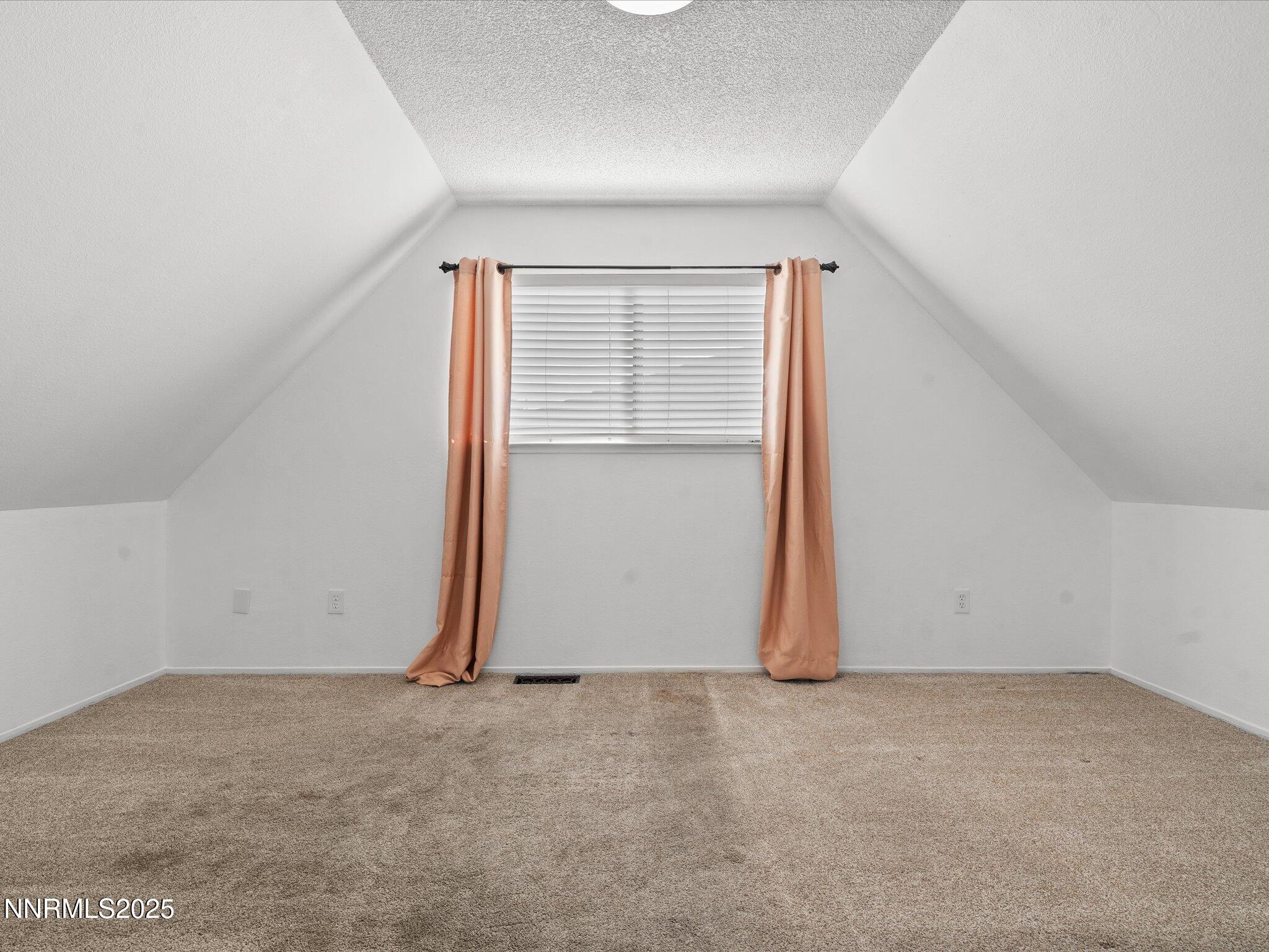 21-1450 Wyoming Ave-120