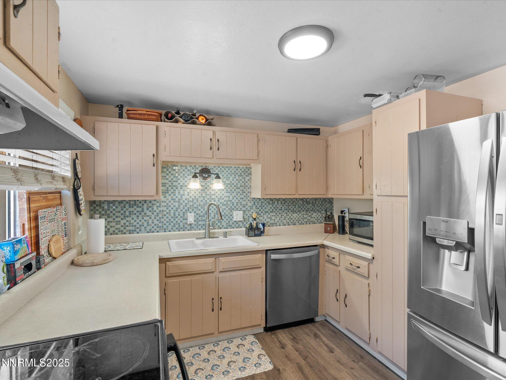 09-1450 Wyoming Ave-108