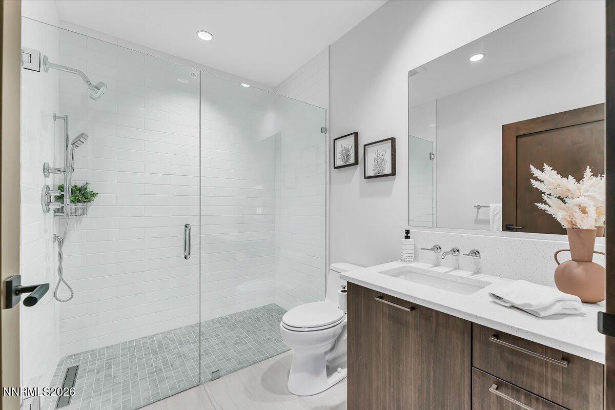 22-28 Beach Club Dr Unit 403 Stateline N