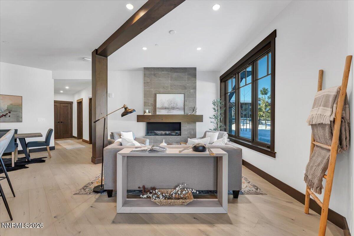 04-28 Beach Club Dr Unit 403 Stateline N