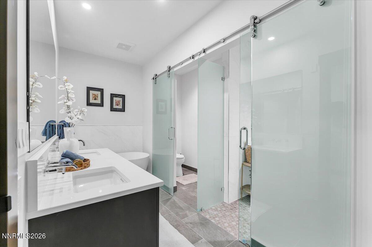 19-28 Beach Club Dr Unit 403 Stateline N