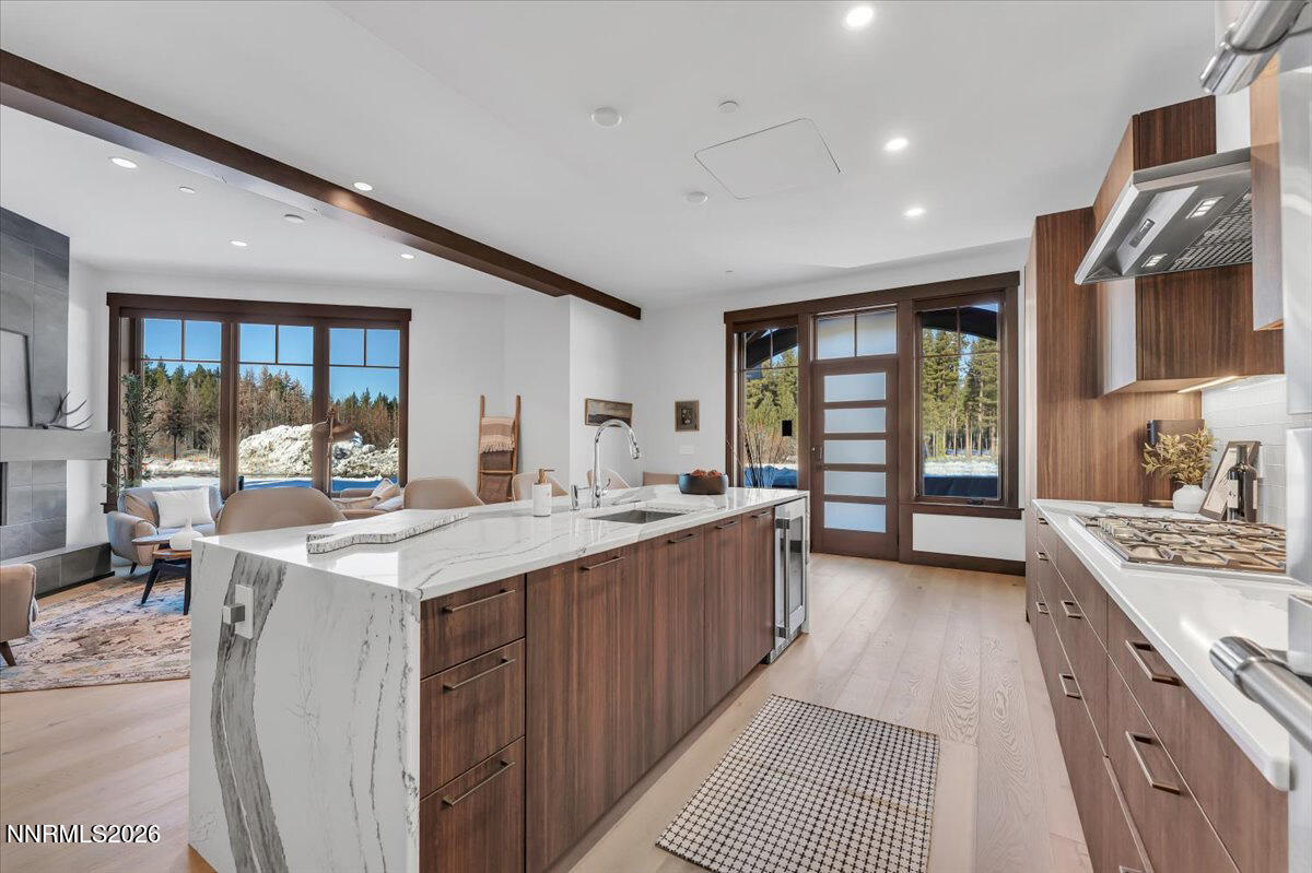 13-28 Beach Club Dr Unit 403 Stateline N