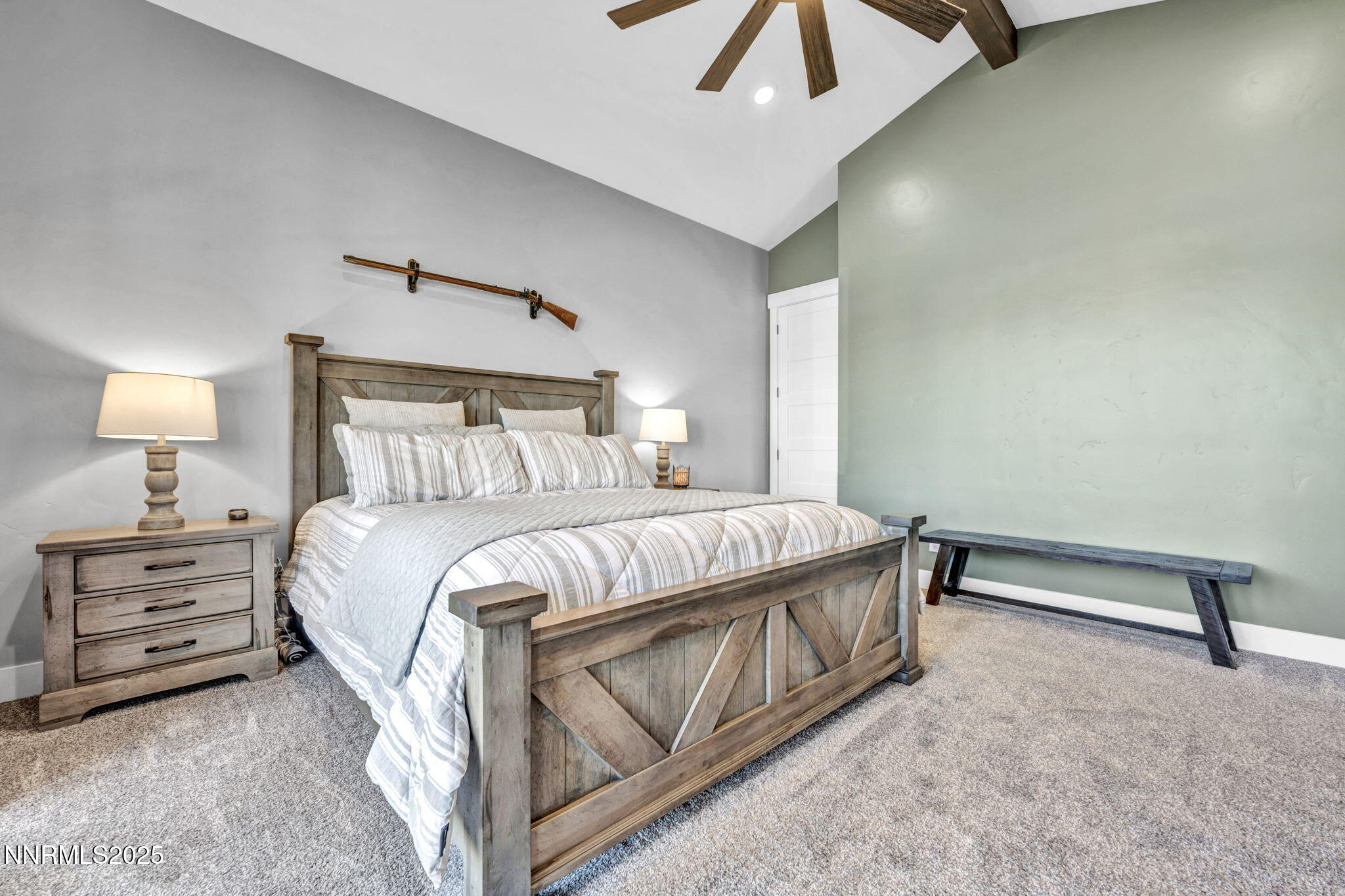 59-web-or-mls-1409-hunters-point-dr