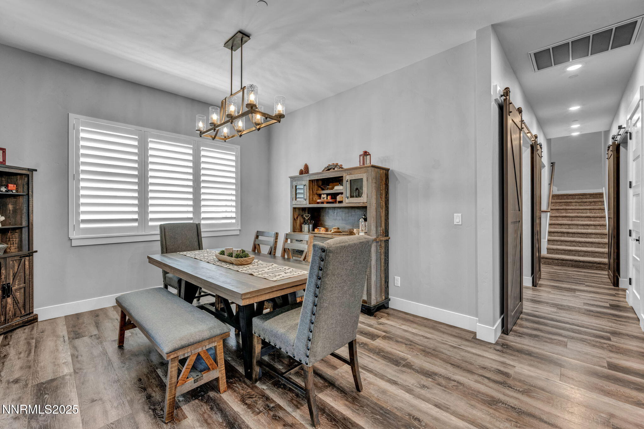 19-web-or-mls-1409-hunters-point-dr