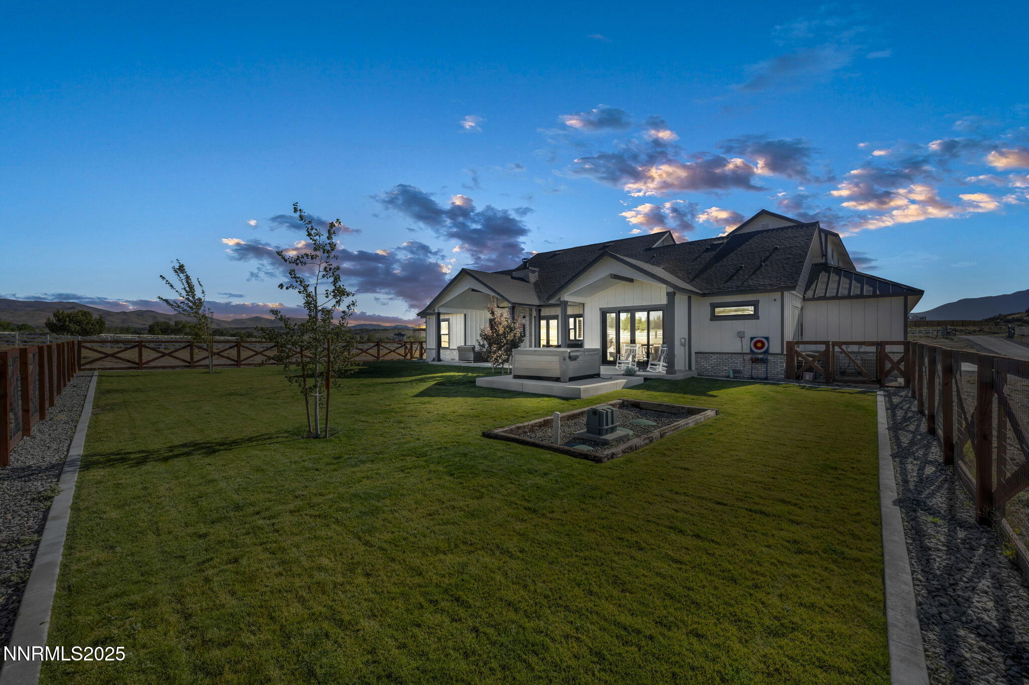 53-web-or-mls-1409-hunters-point-dr