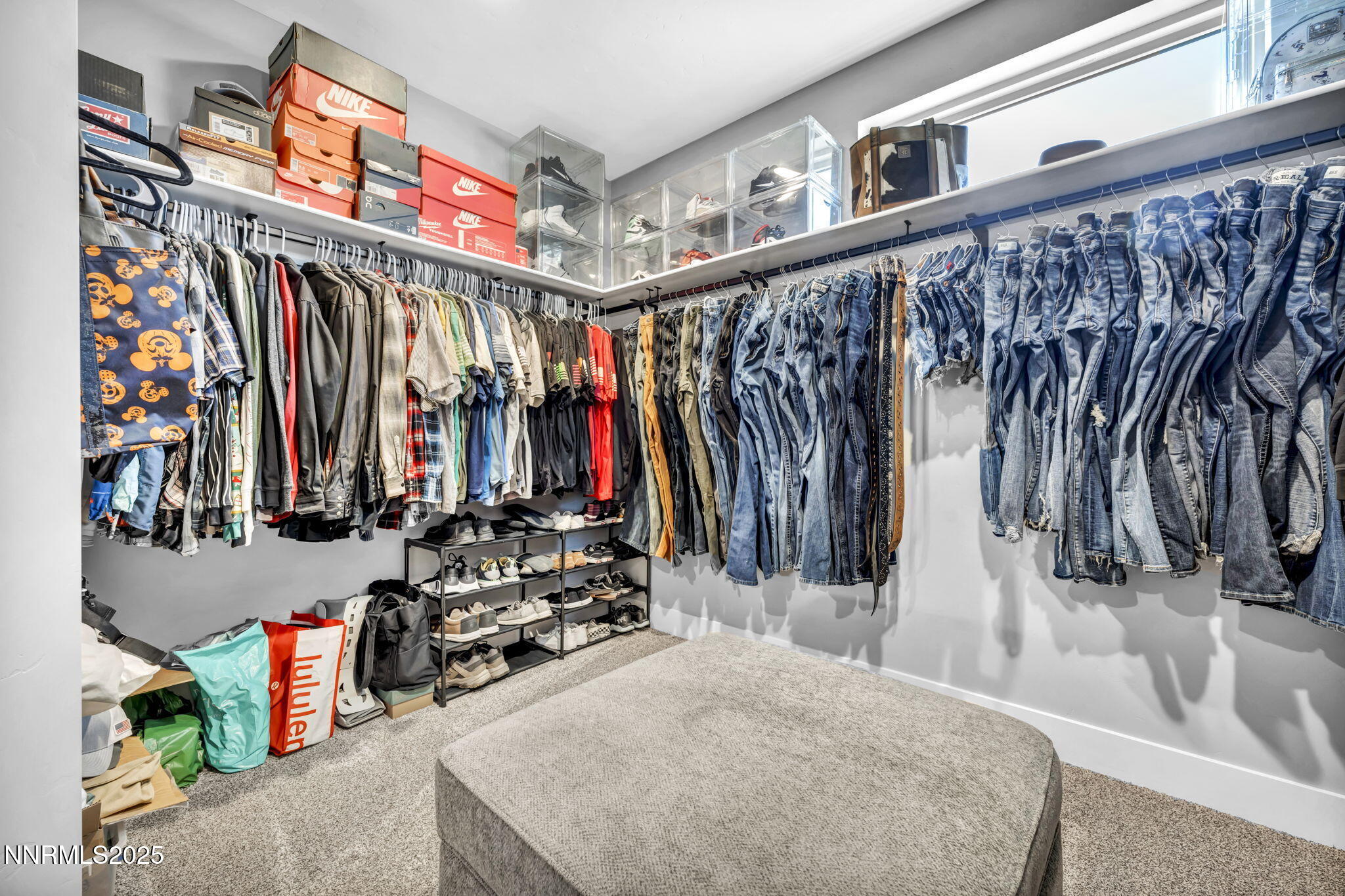 walk in closet