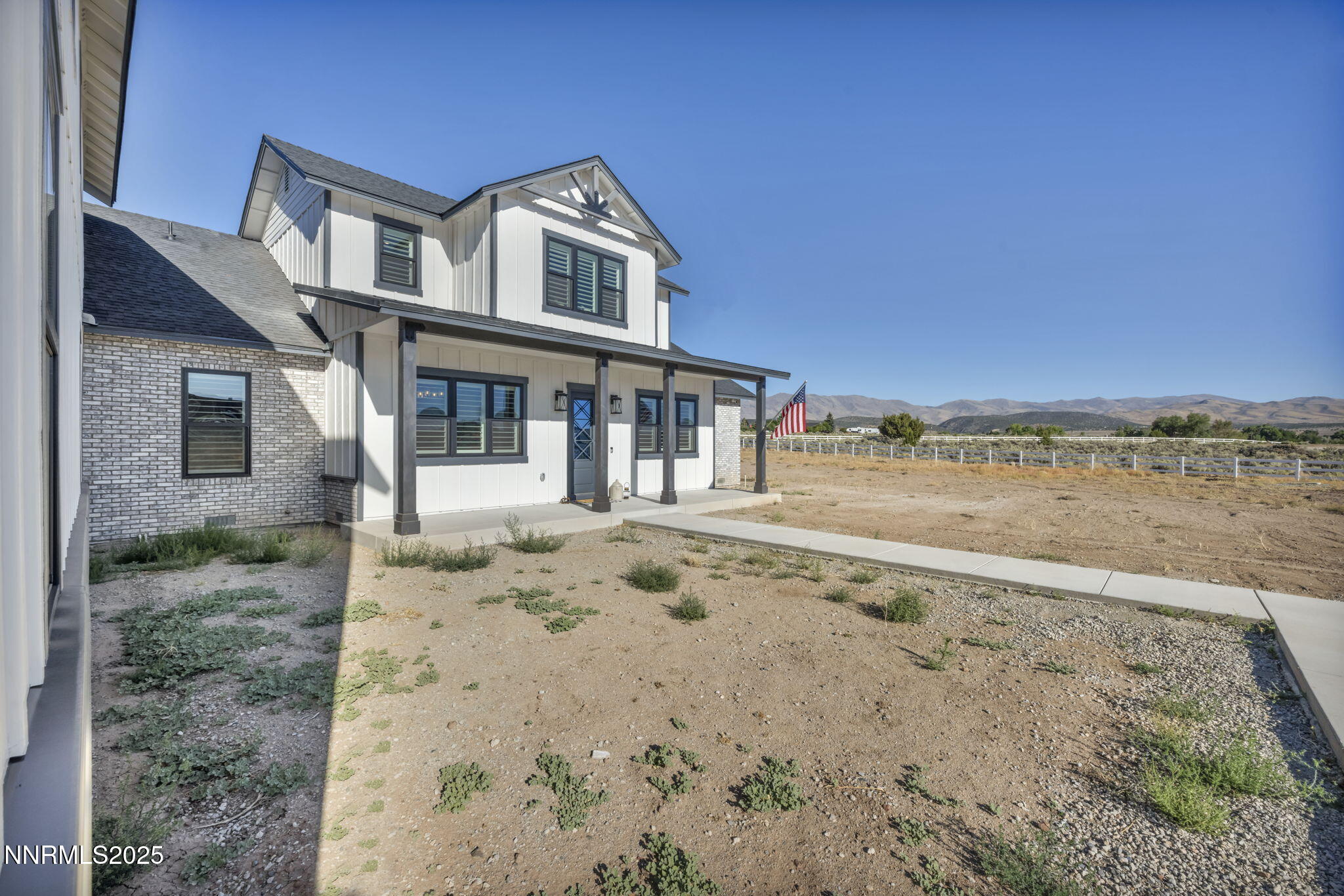 29-web-or-mls-1409-hunters-point-dr