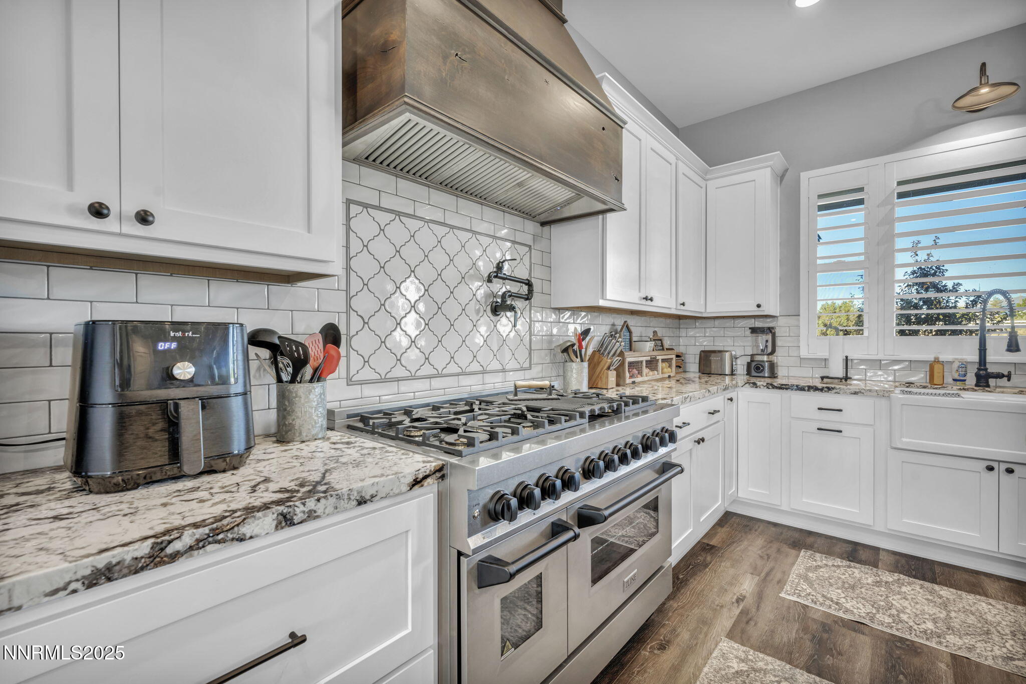 ZLine 6 burner dual oven gas stove