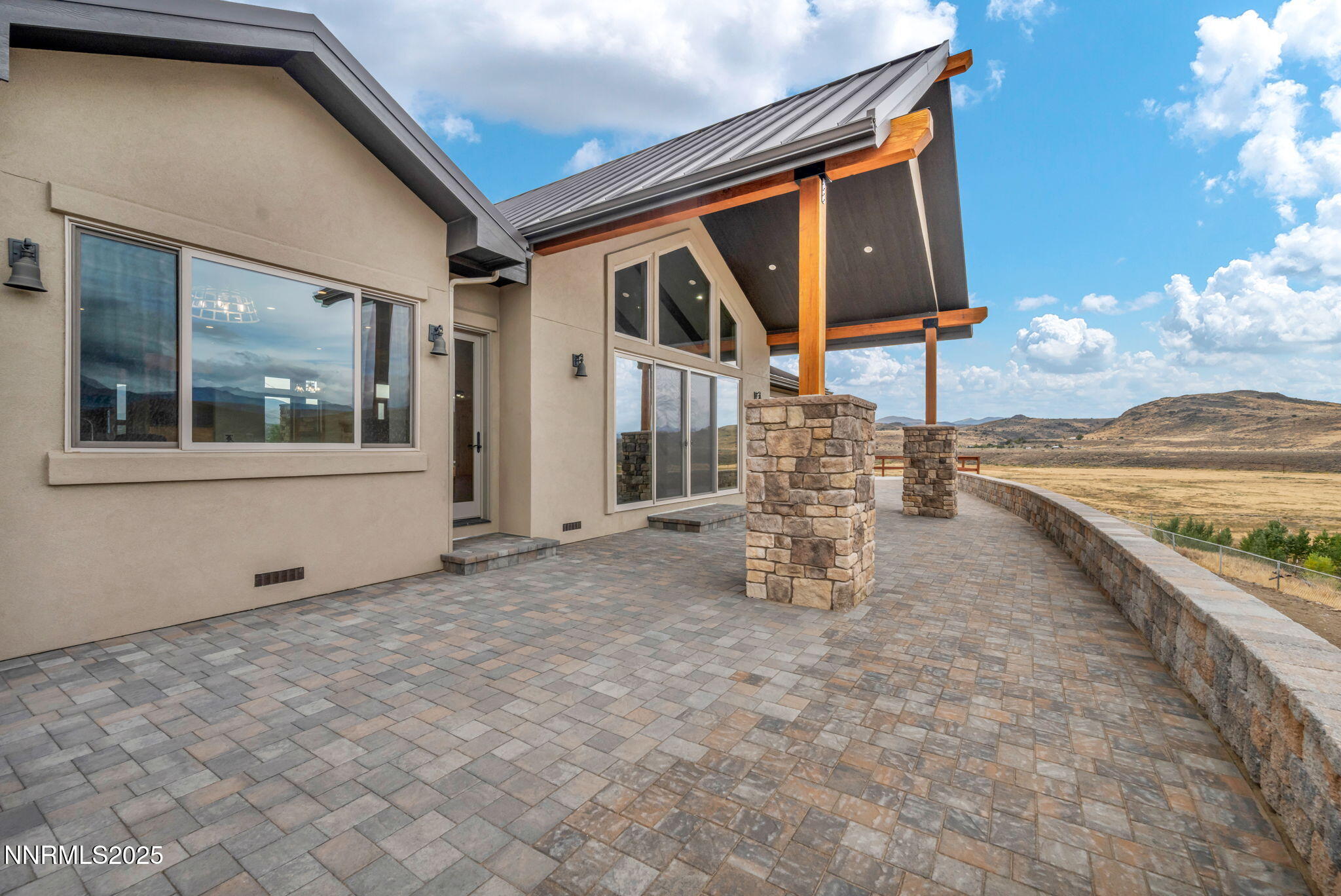 24-web-or-mls-656-stones-throw-rd