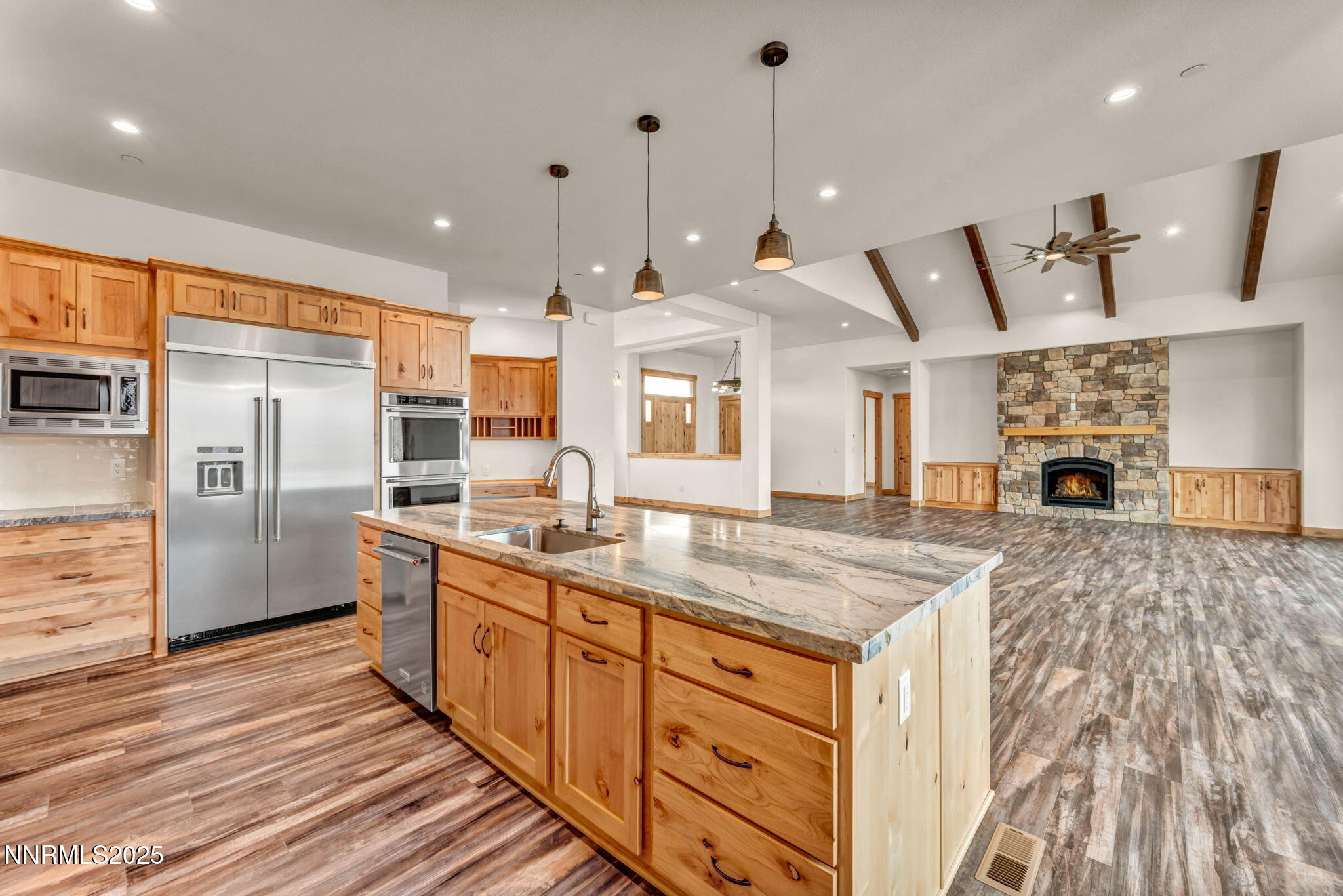 88-web-or-mls-656-stones-throw-rd