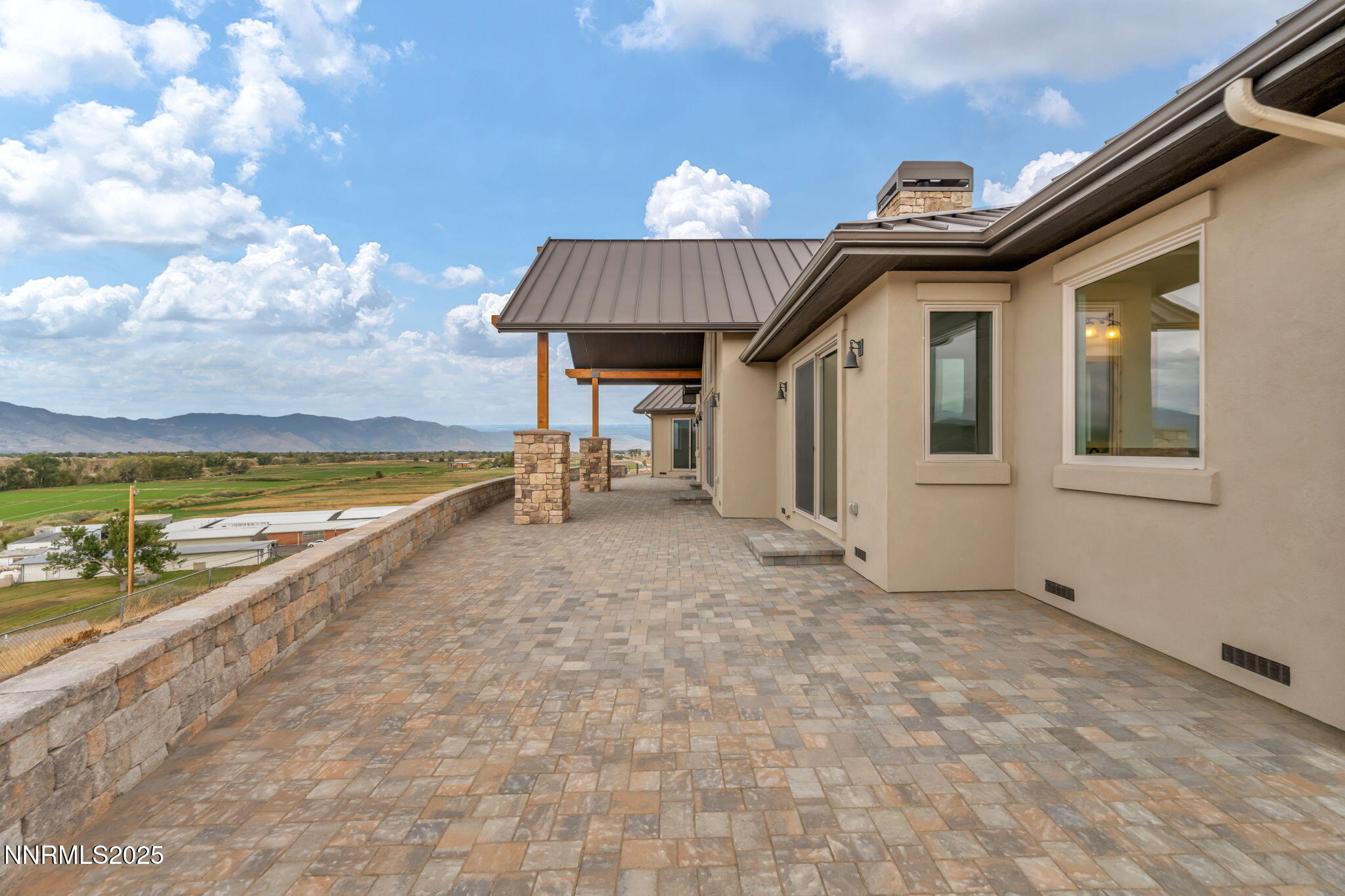 27-web-or-mls-656-stones-throw-rd