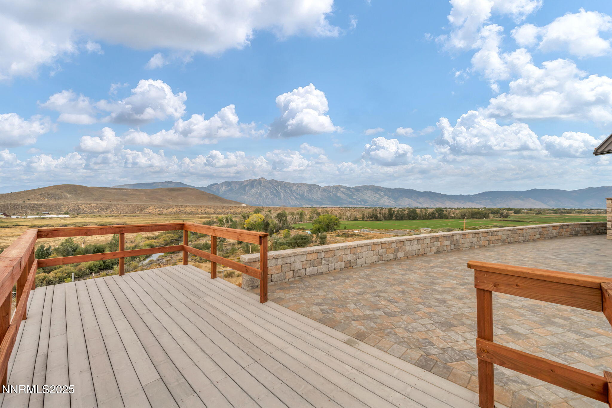 31-web-or-mls-656-stones-throw-rd