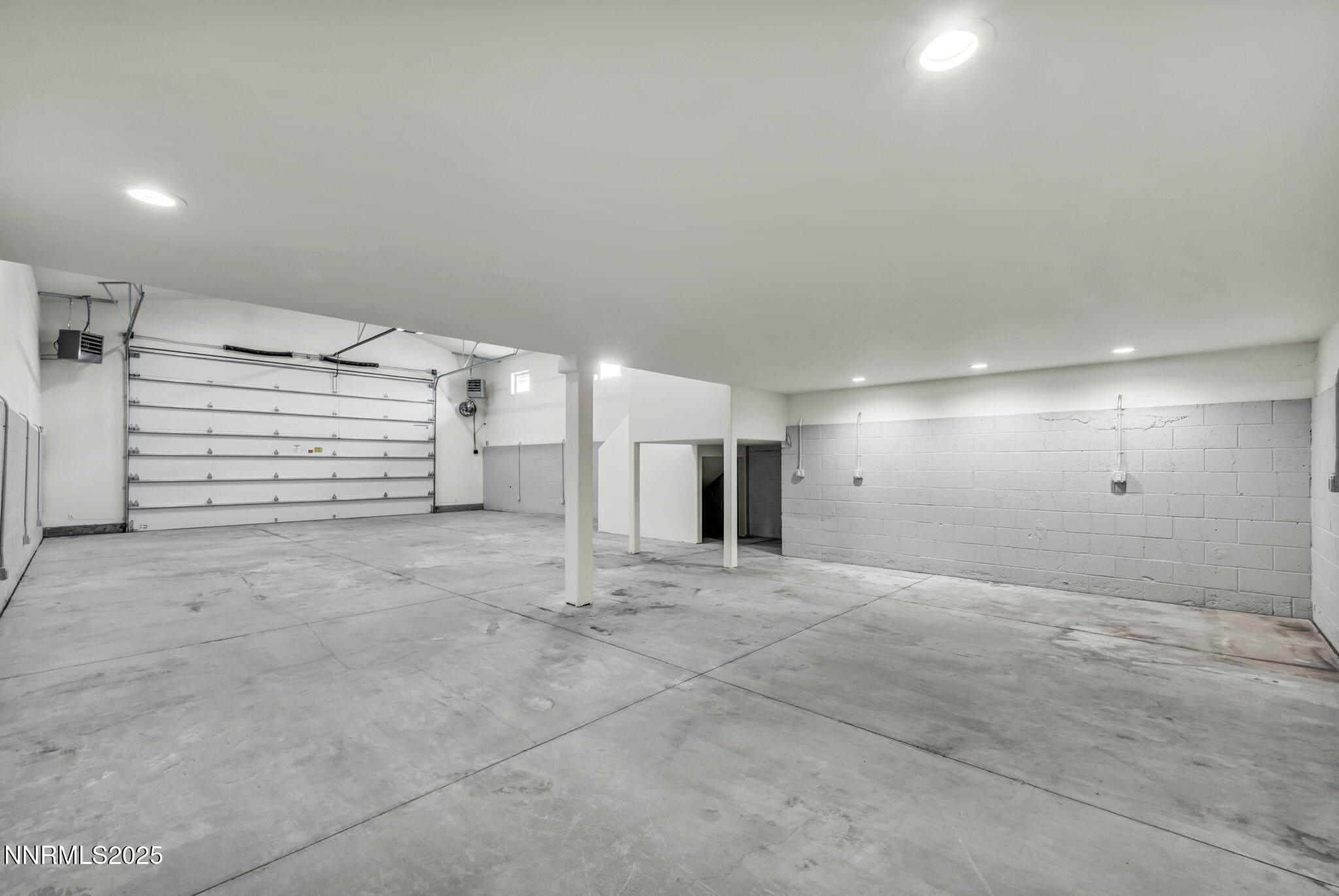 157-web-or-mls-656-stones-throw-rd