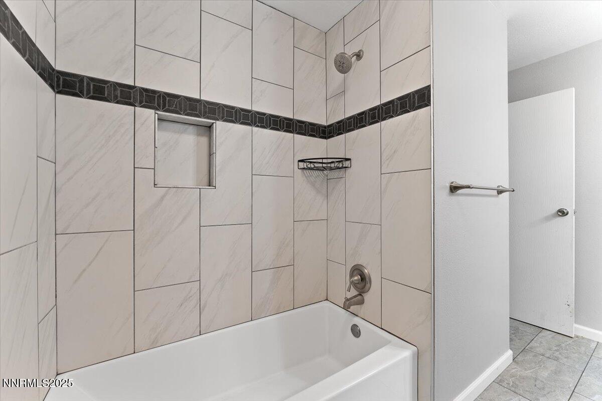 14-2555 Clear Acre Lane Reno NV 89512 (1