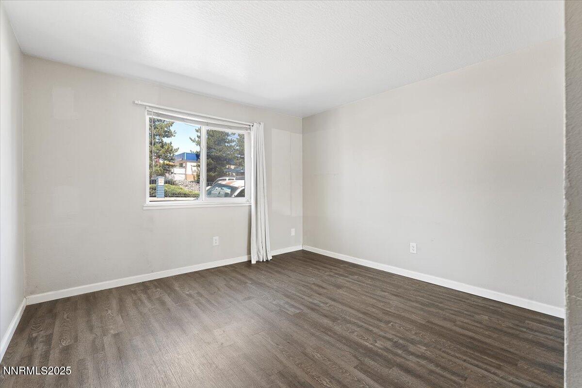 11-2555 Clear Acre Lane Reno NV 89512 (1