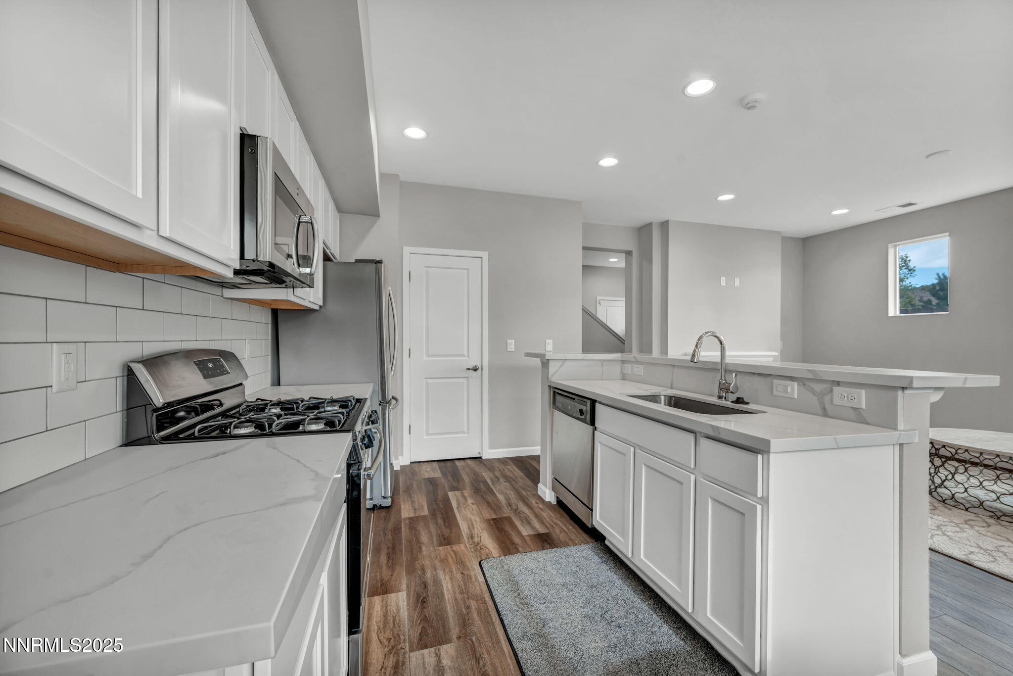 23-web-or-mls-2195-santona-cir