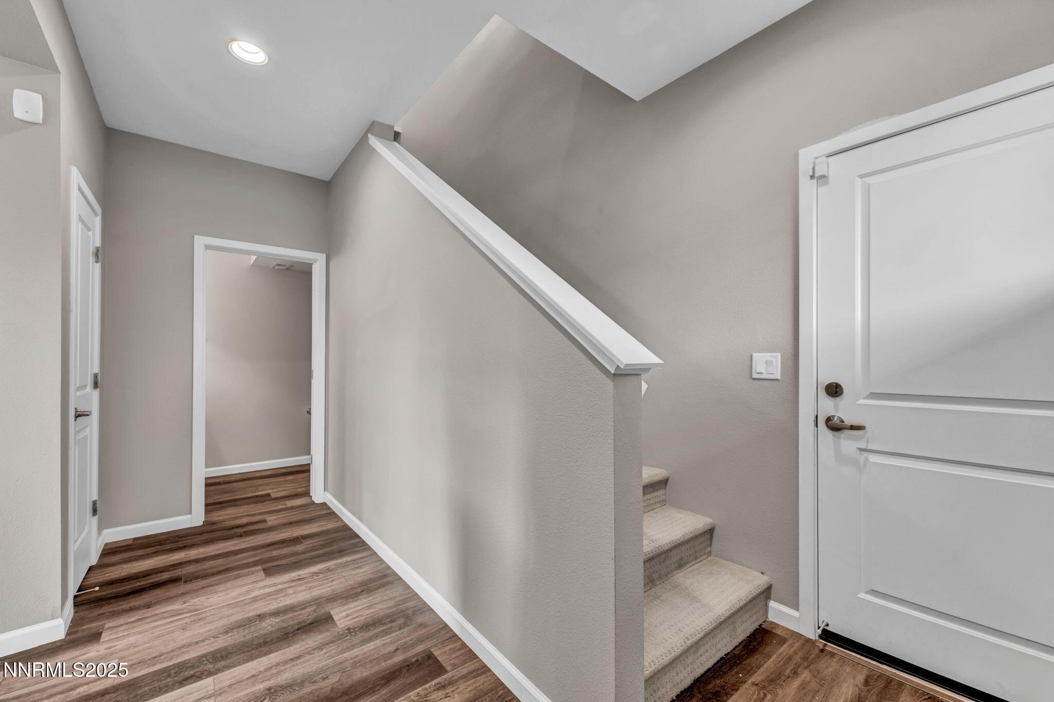 33-web-or-mls-2195-santona-cir