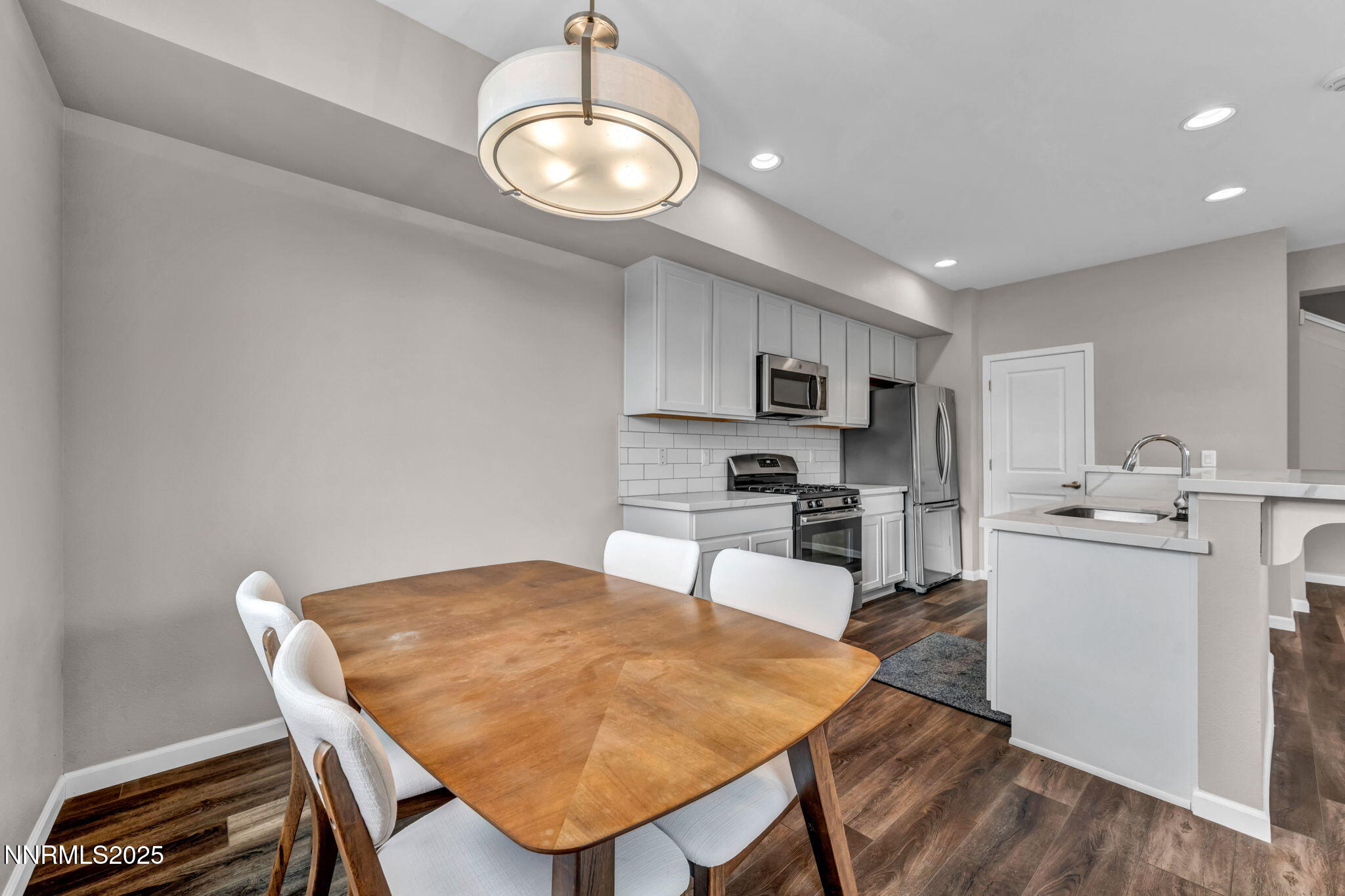 32-web-or-mls-2195-santona-cir