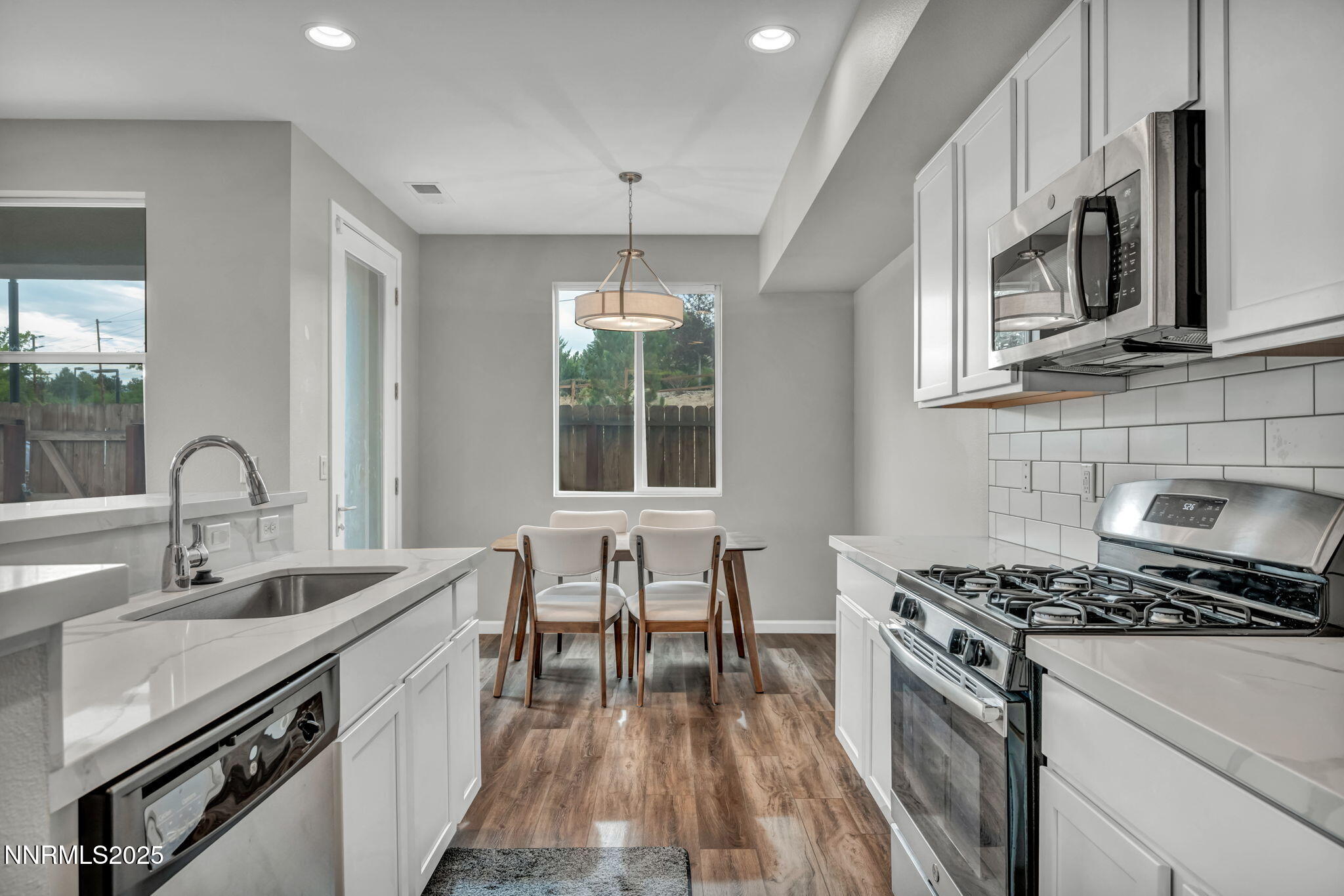 26-web-or-mls-2195-santona-cir