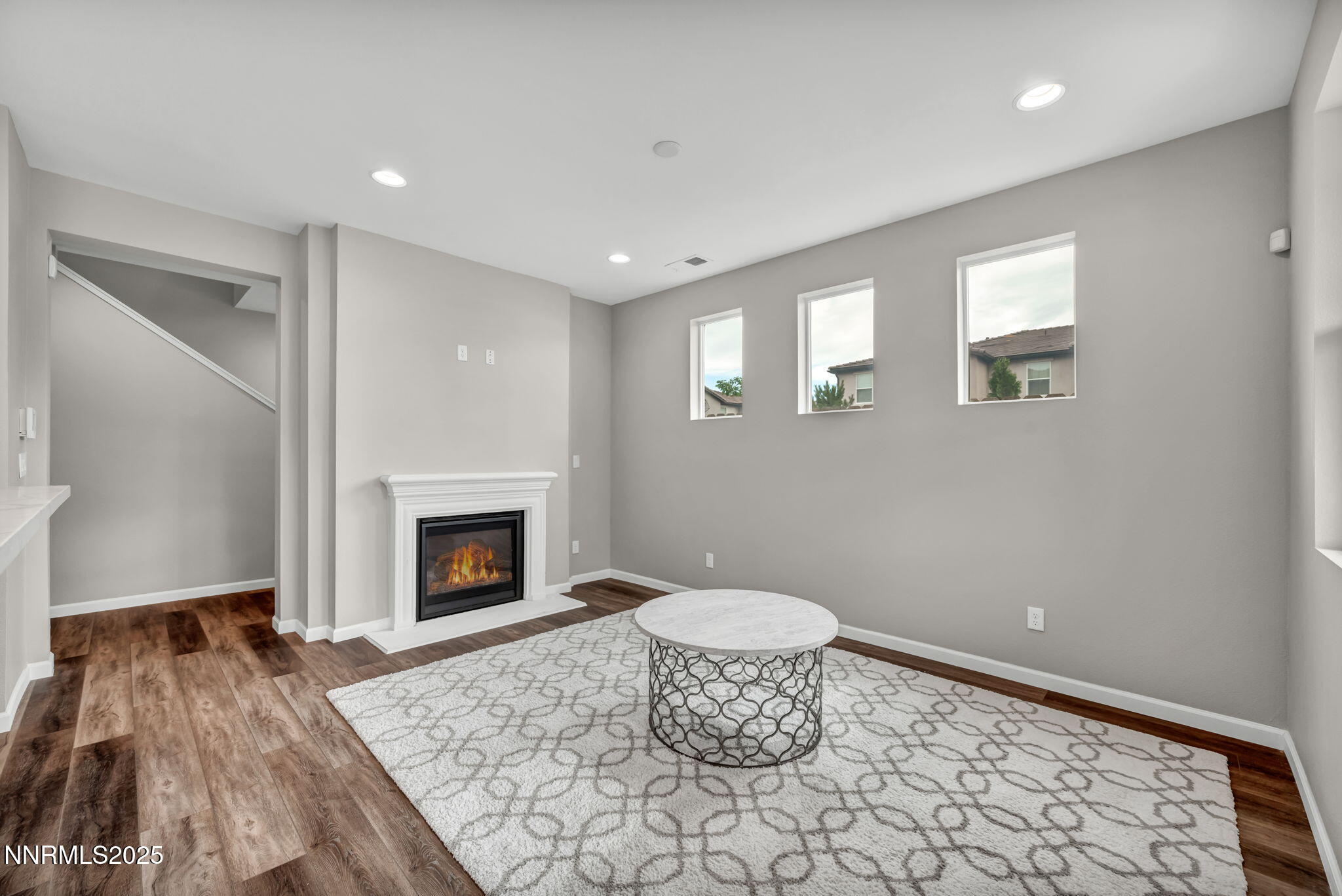 21-web-or-mls-2195-santona-cir