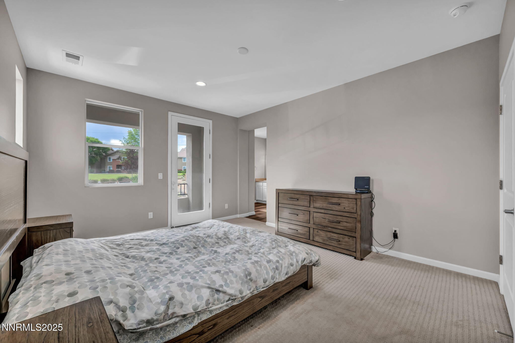 44-web-or-mls-2195-santona-cir