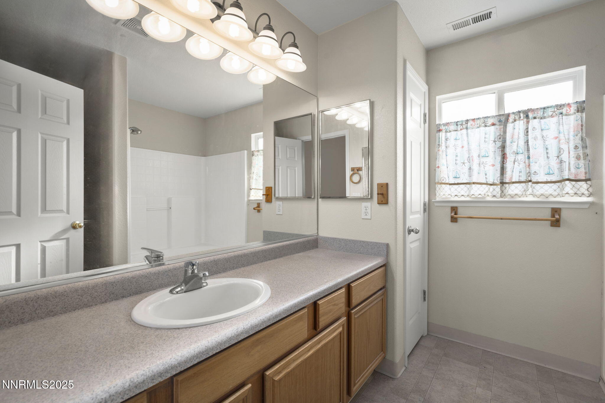 19-web-or-mls-_DSC9116