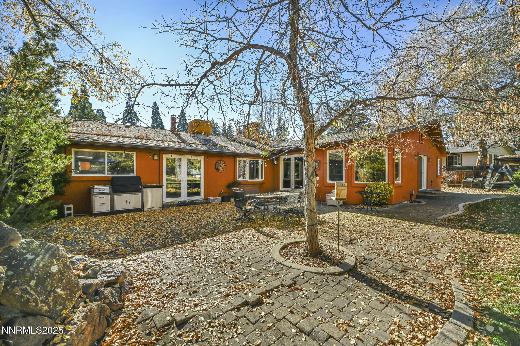 11-web-or-mls-1165-harvey-ln