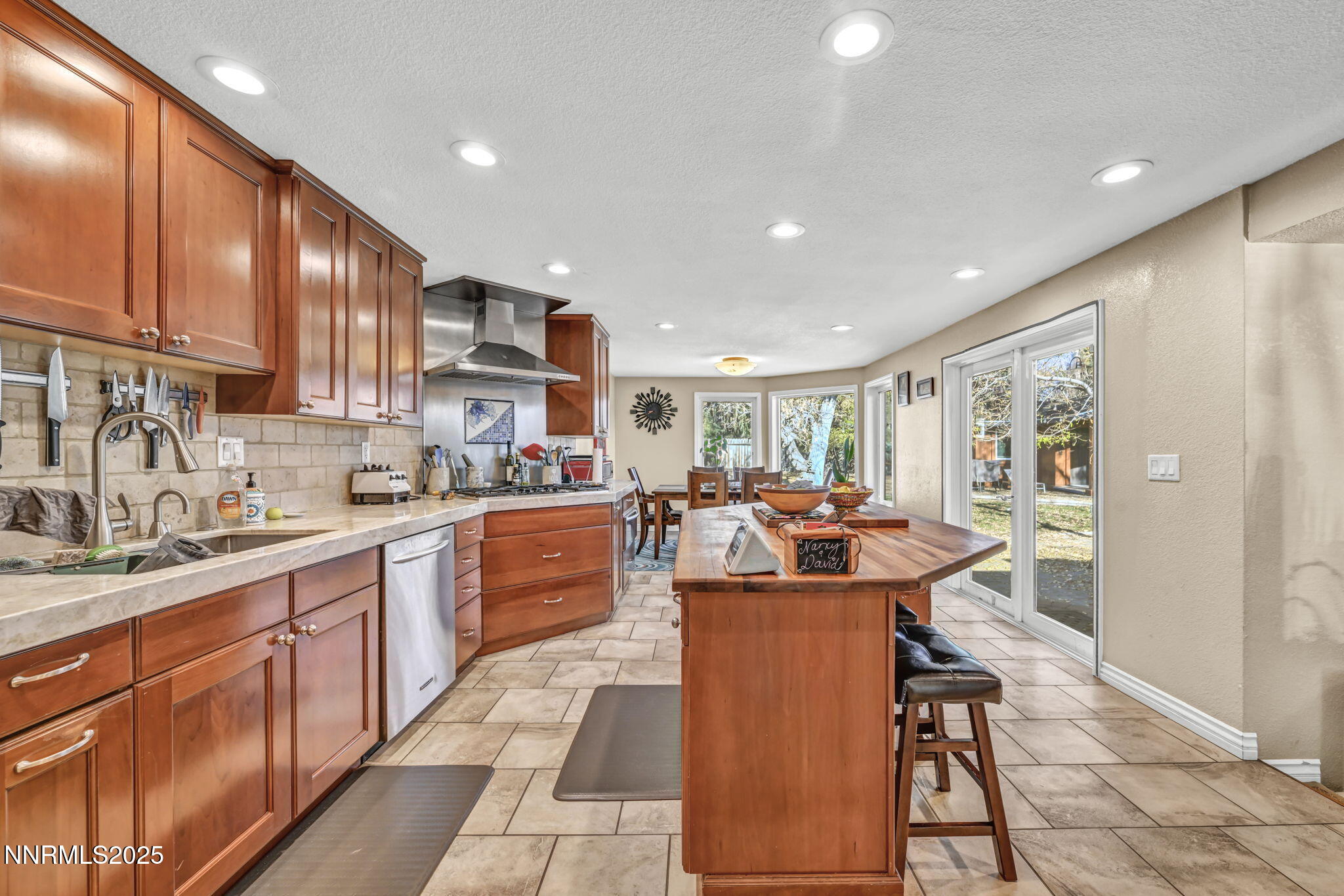 60-web-or-mls-1165-harvey-ln