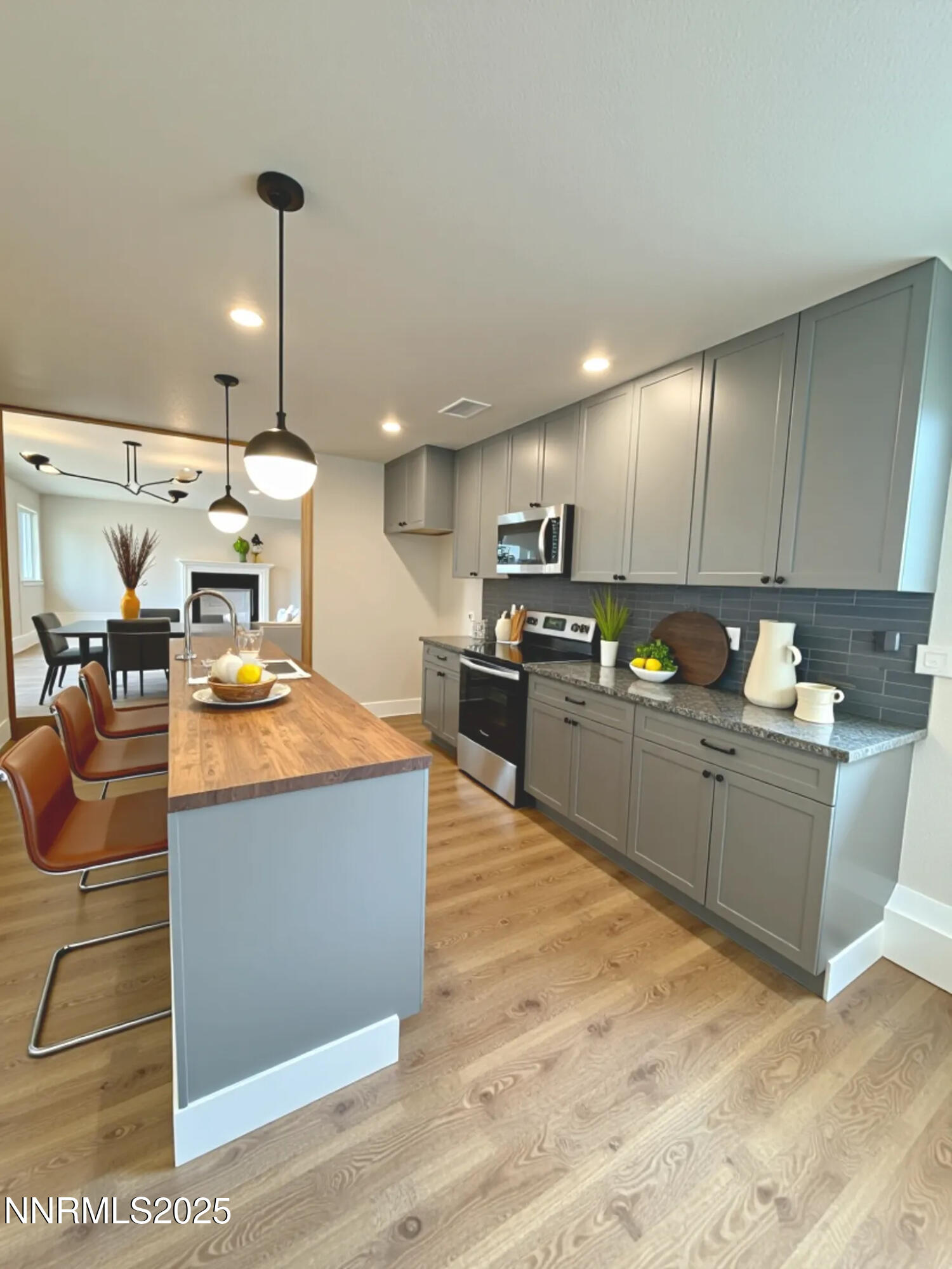 collov-ai_20250905131338_pxnkss