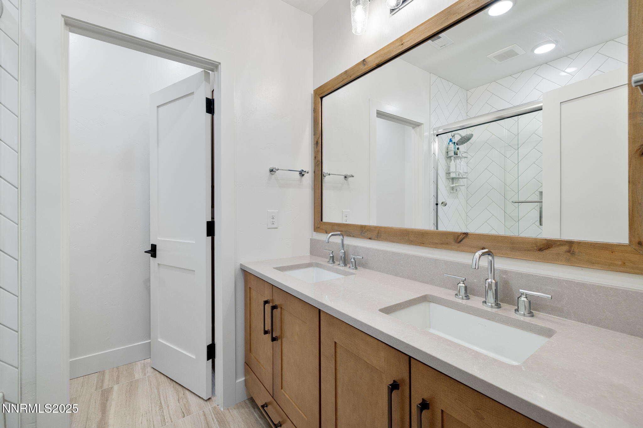 21-web-or-mls-171 Sierra Colina-11