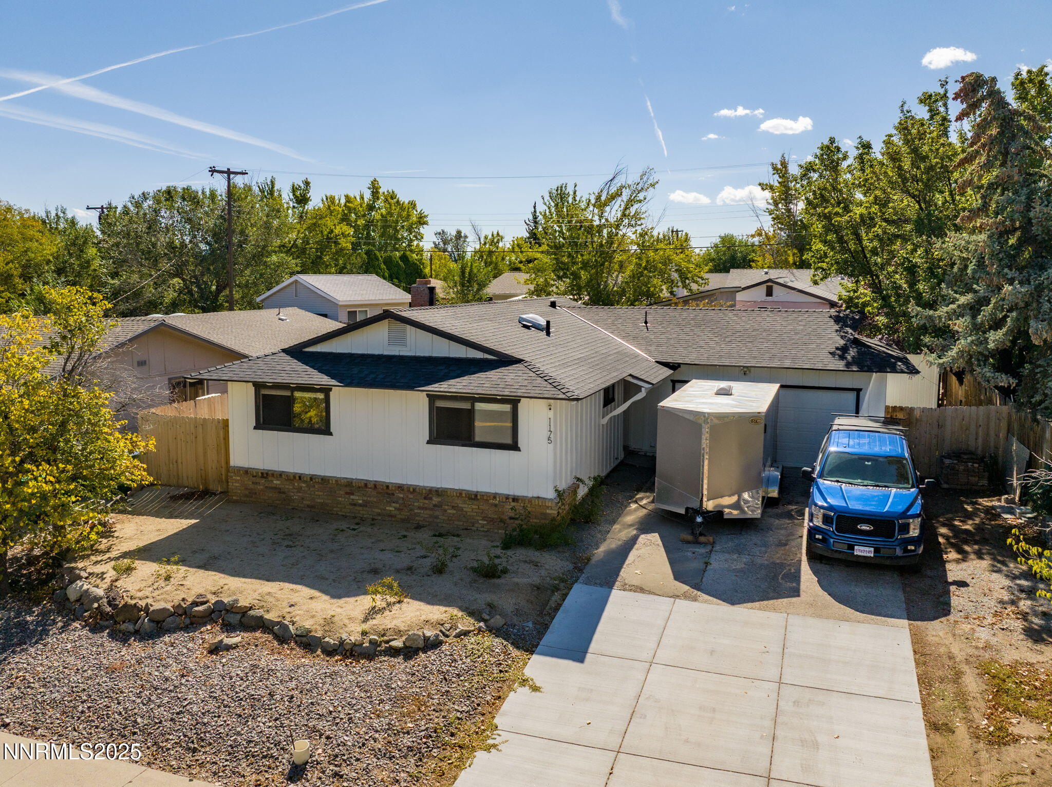 13-web-or-mls-1175 Akard Dr Drone