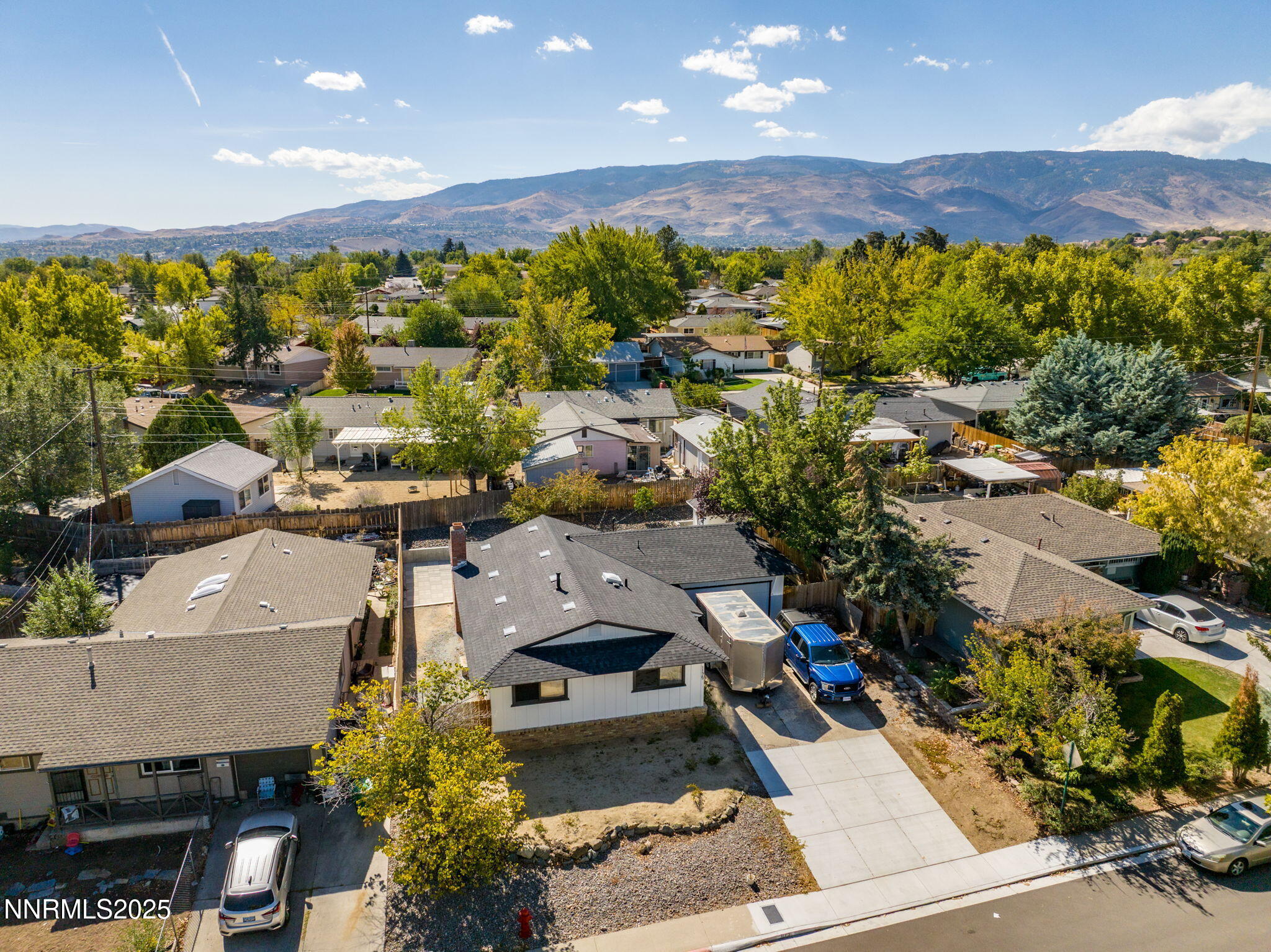 3-web-or-mls-1175 Akard Dr Drone-4
