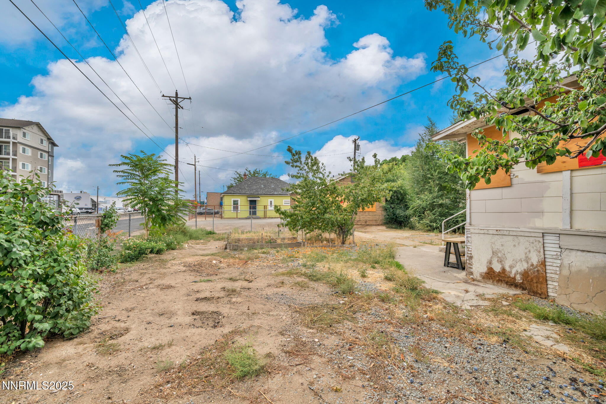 19-web-or-mls-336-e-7th-st