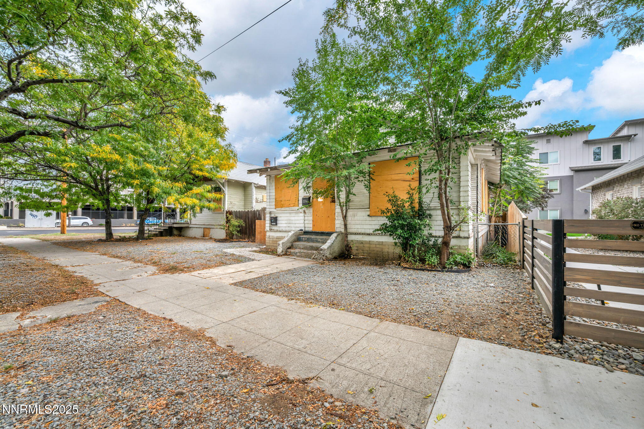 4-web-or-mls-336-e-7th-st