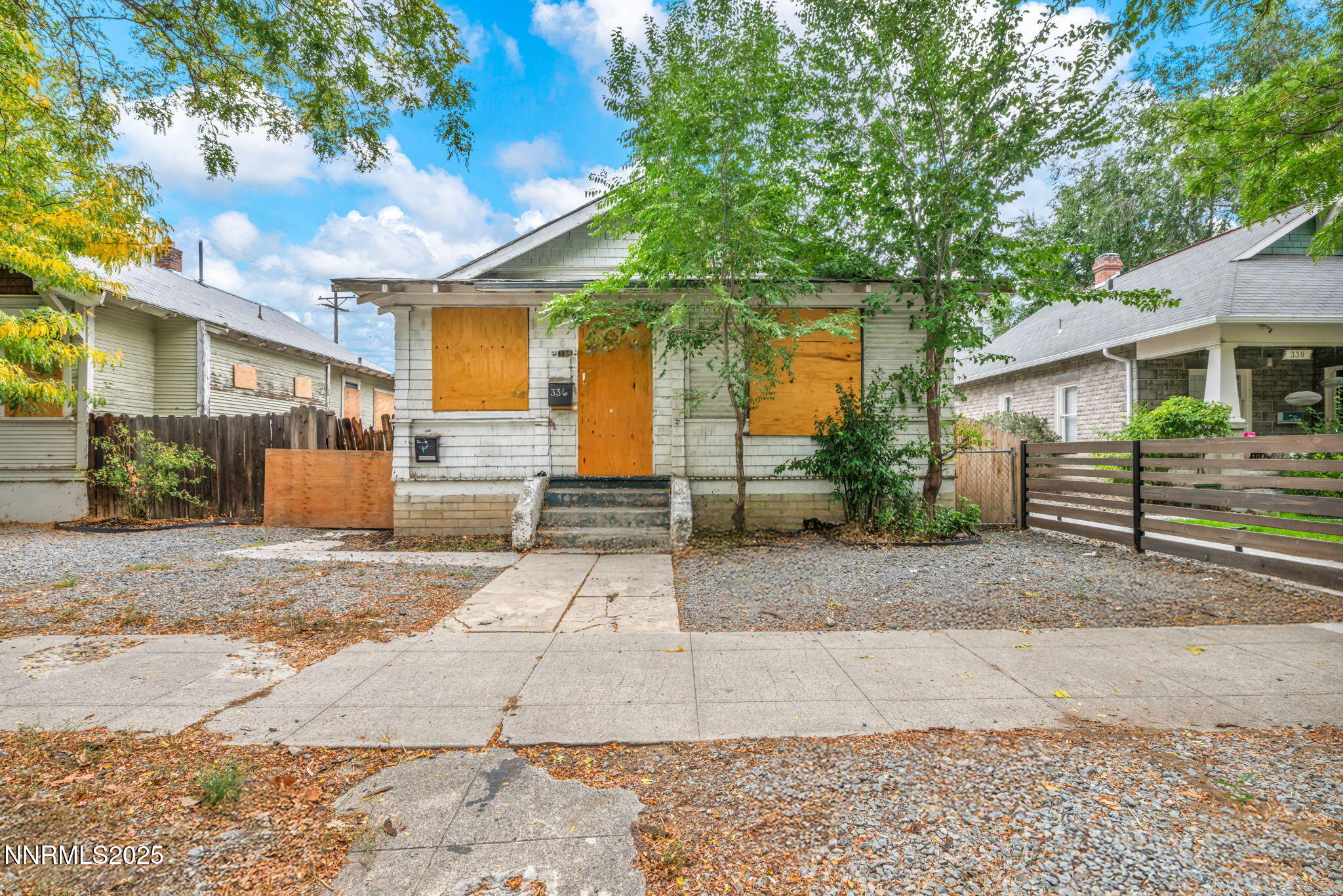 1-web-or-mls-336-e-7th-st
