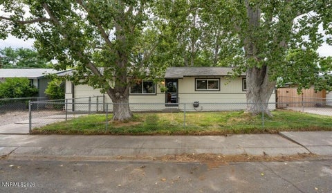 MLS: 260009095