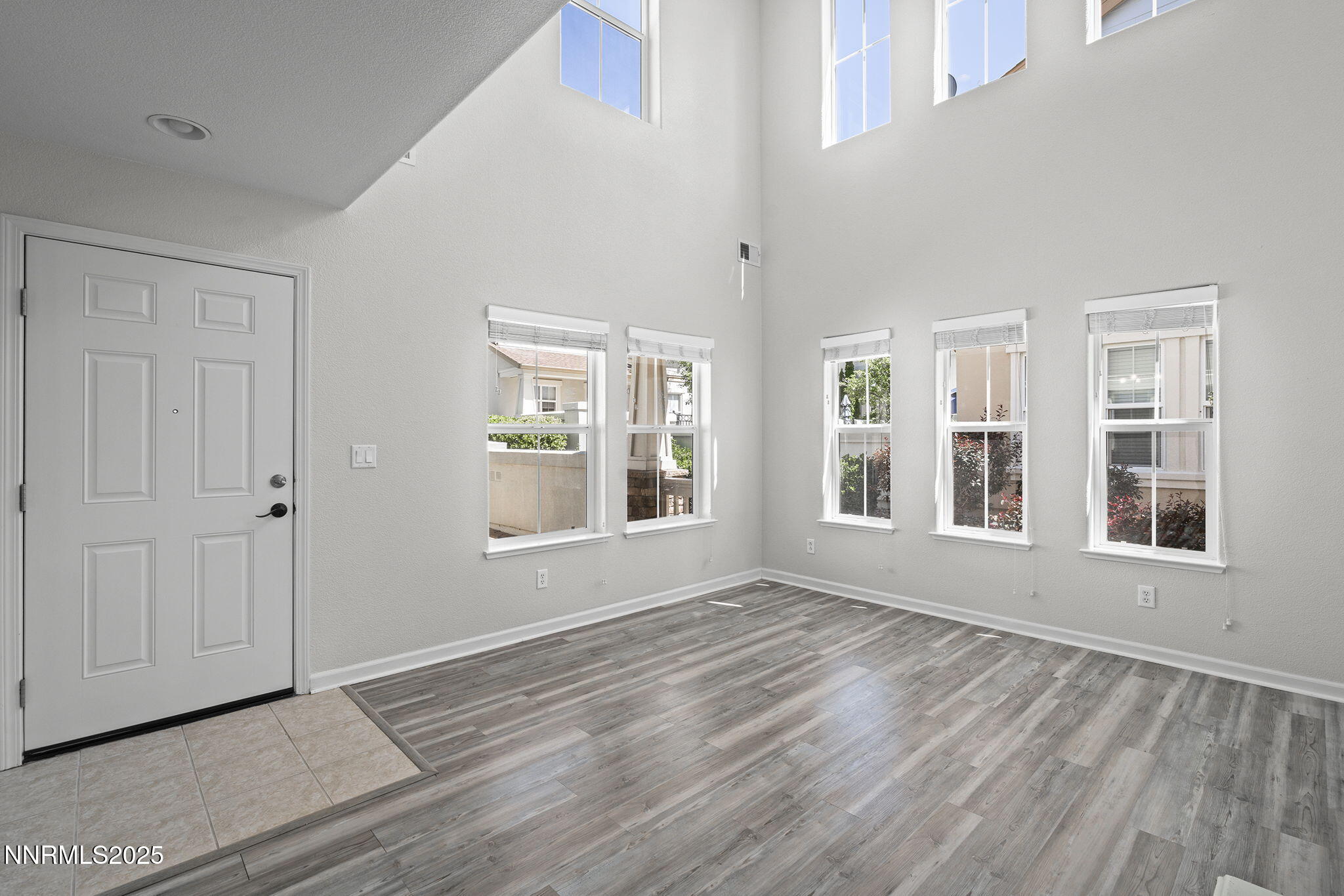 6-web-or-mls-_DSC2844