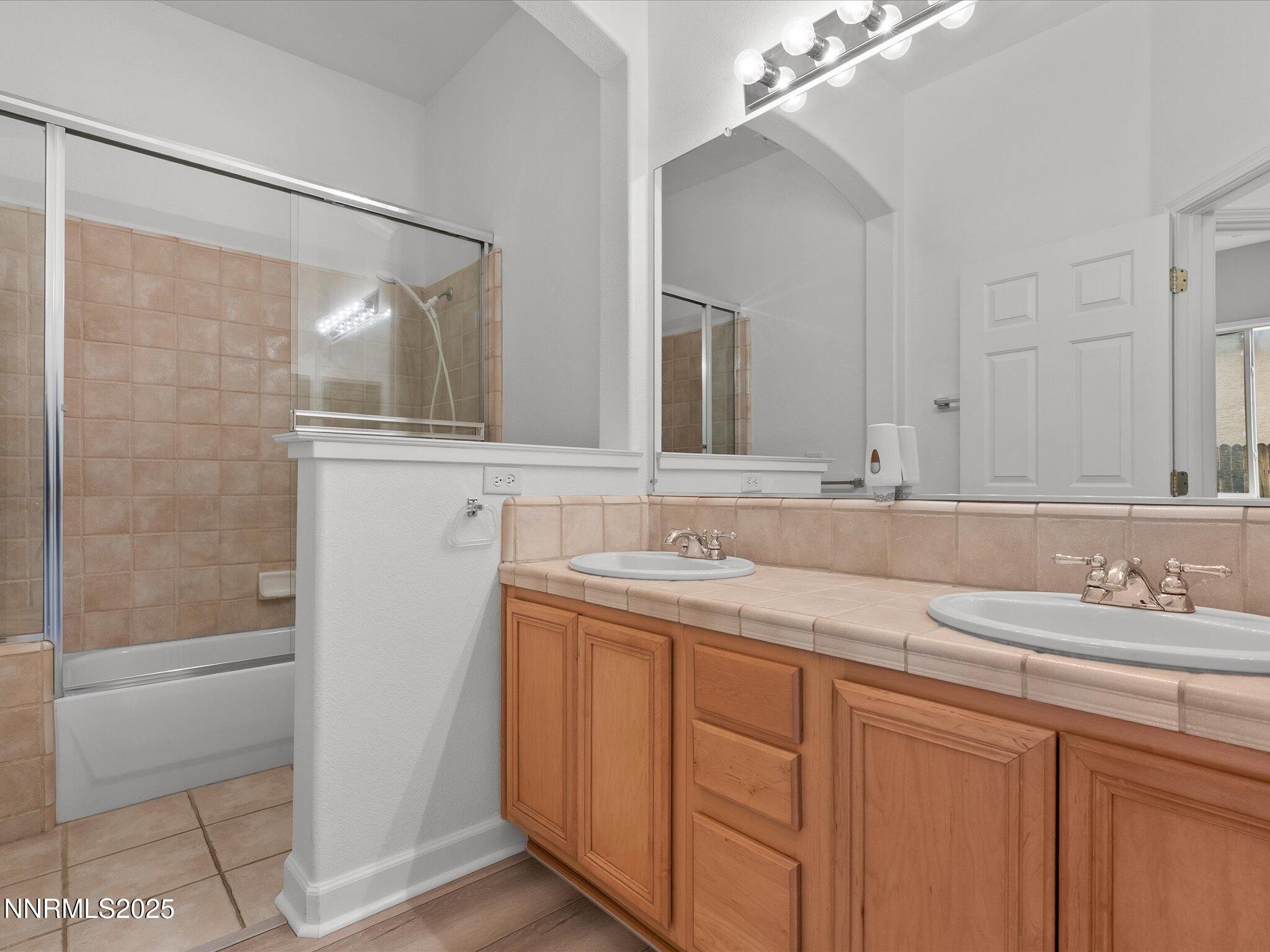 32-10316 Sterling View Ct-131