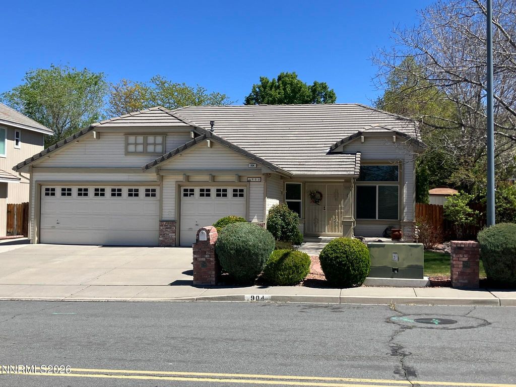 Photo of 904 Dolce Drive, Sparks, NV 89434 (MLS # 260004510)