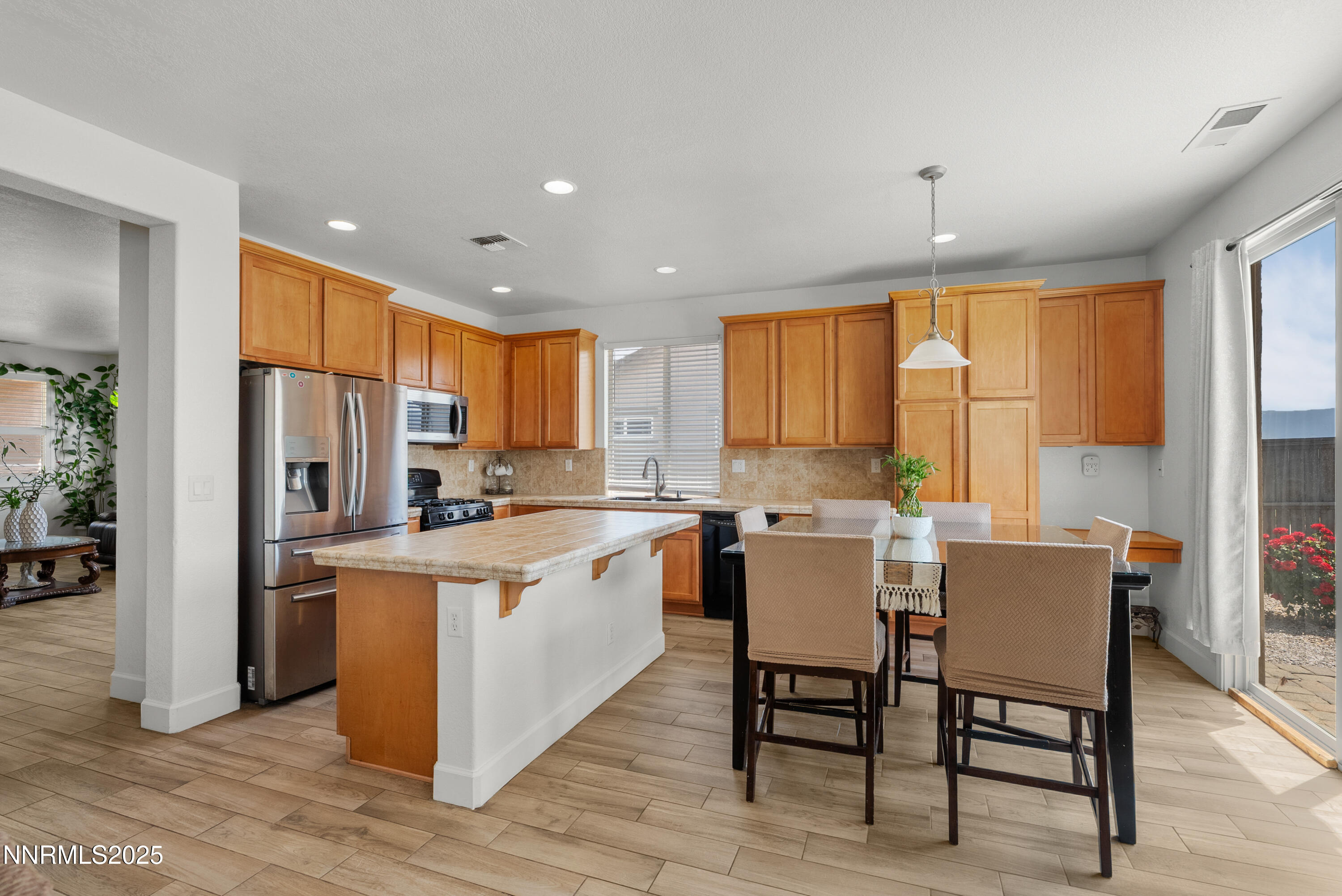 11-7935 Opal Station Dr-110