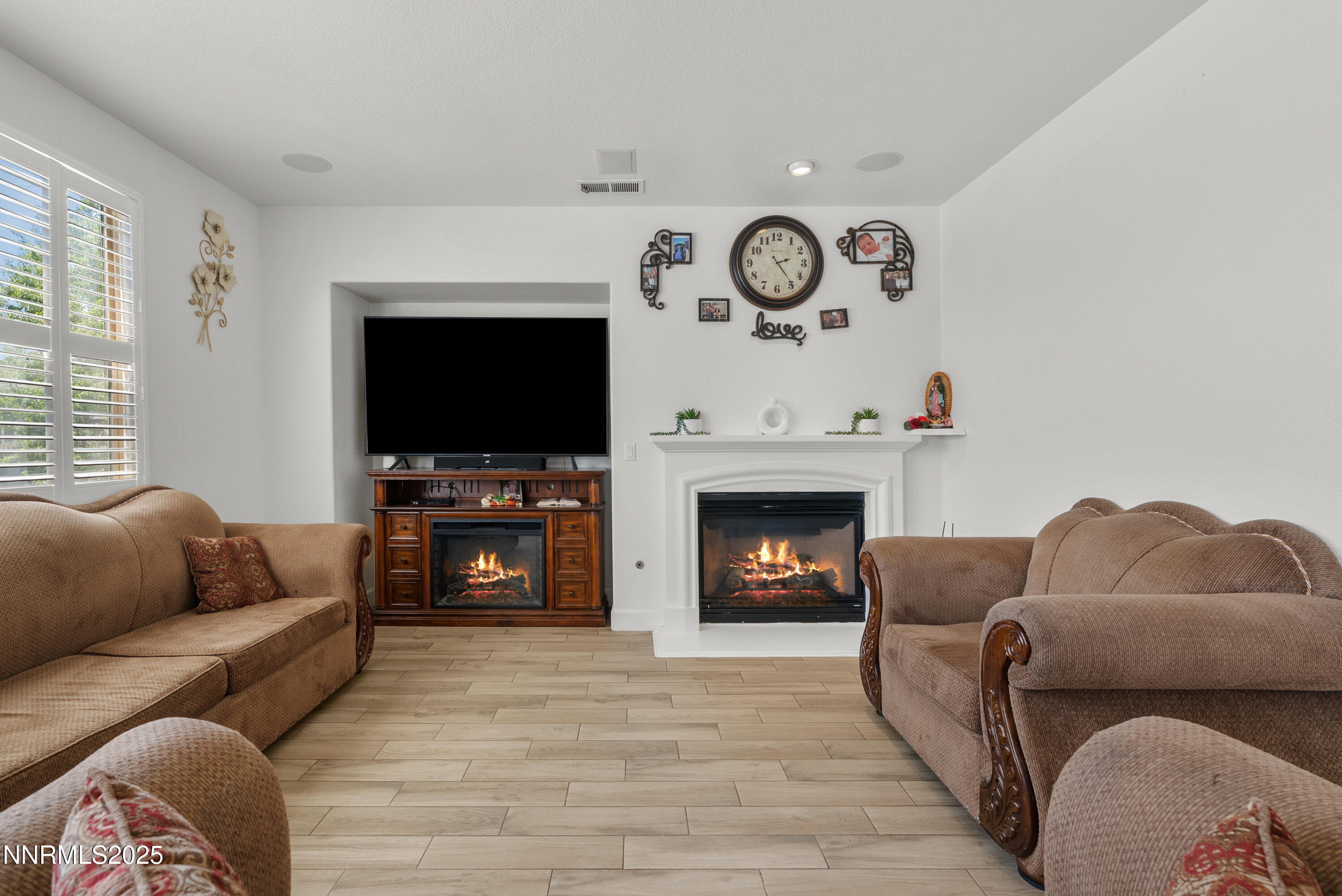 16-7935 Opal Station Dr-115